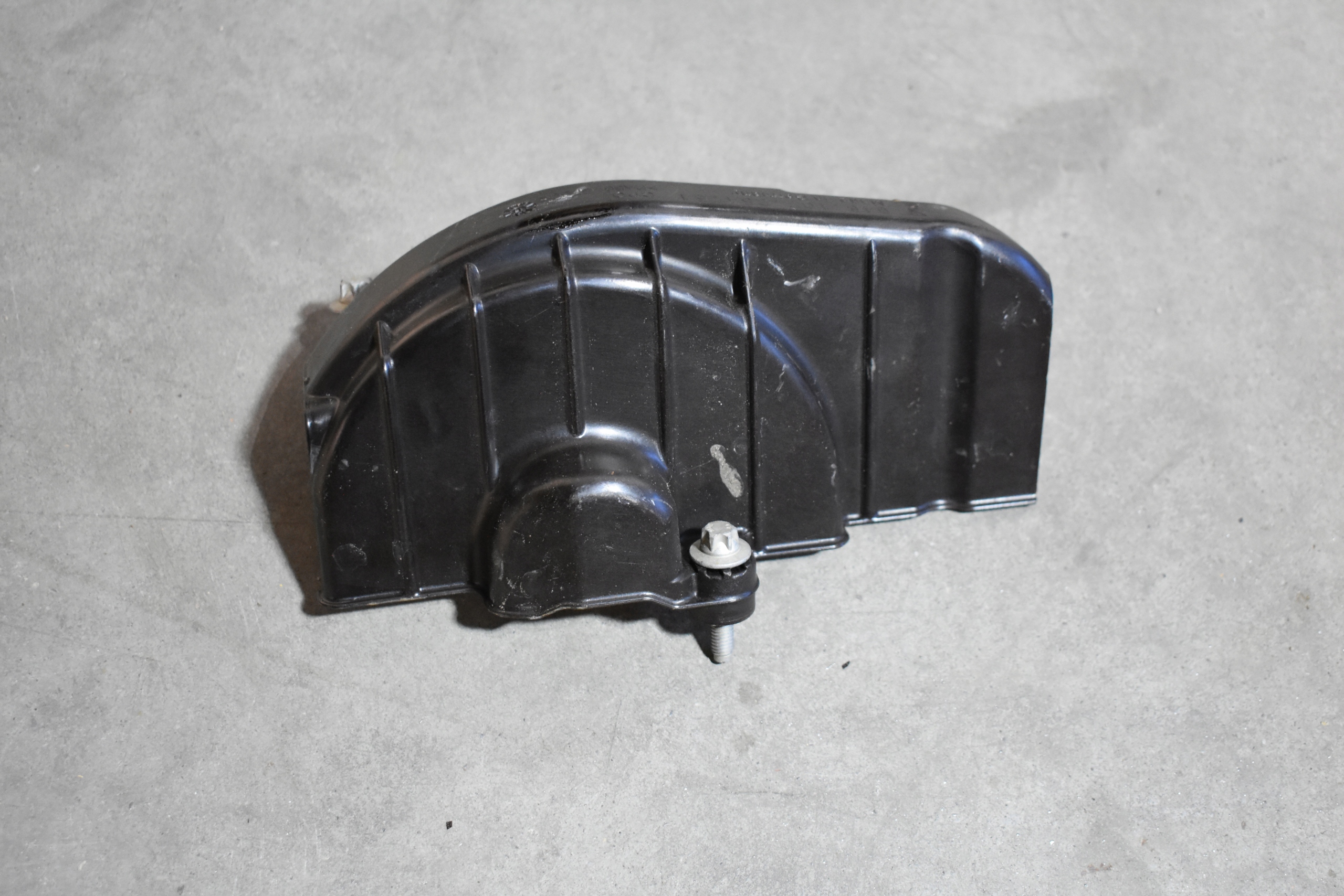 IDEALNA Coperchio radiatore POMPY olio PORSCHE MACAN 1