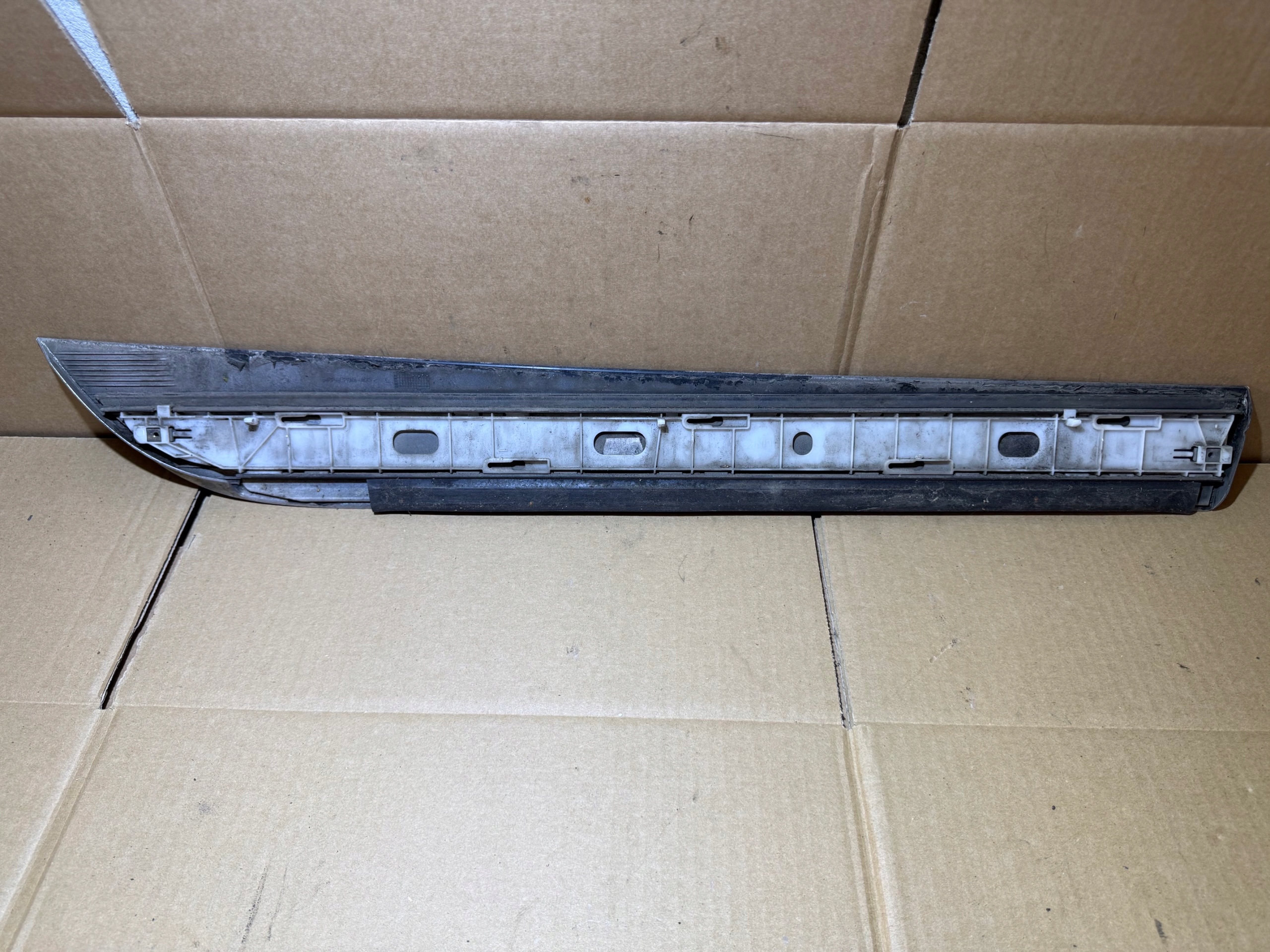 AUDI A6 C6 moulding lower door left rear part left rear LY7W