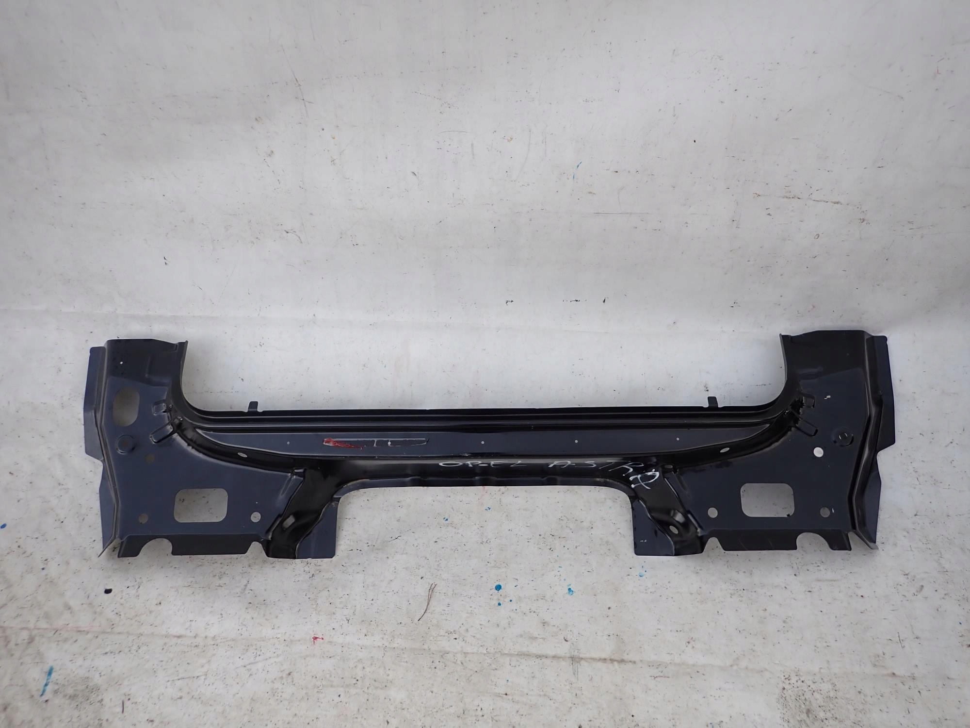OPEL ASTRA IV 4 J 09-15 PAS WZMOCNIENIE TYŁ TYLNE
