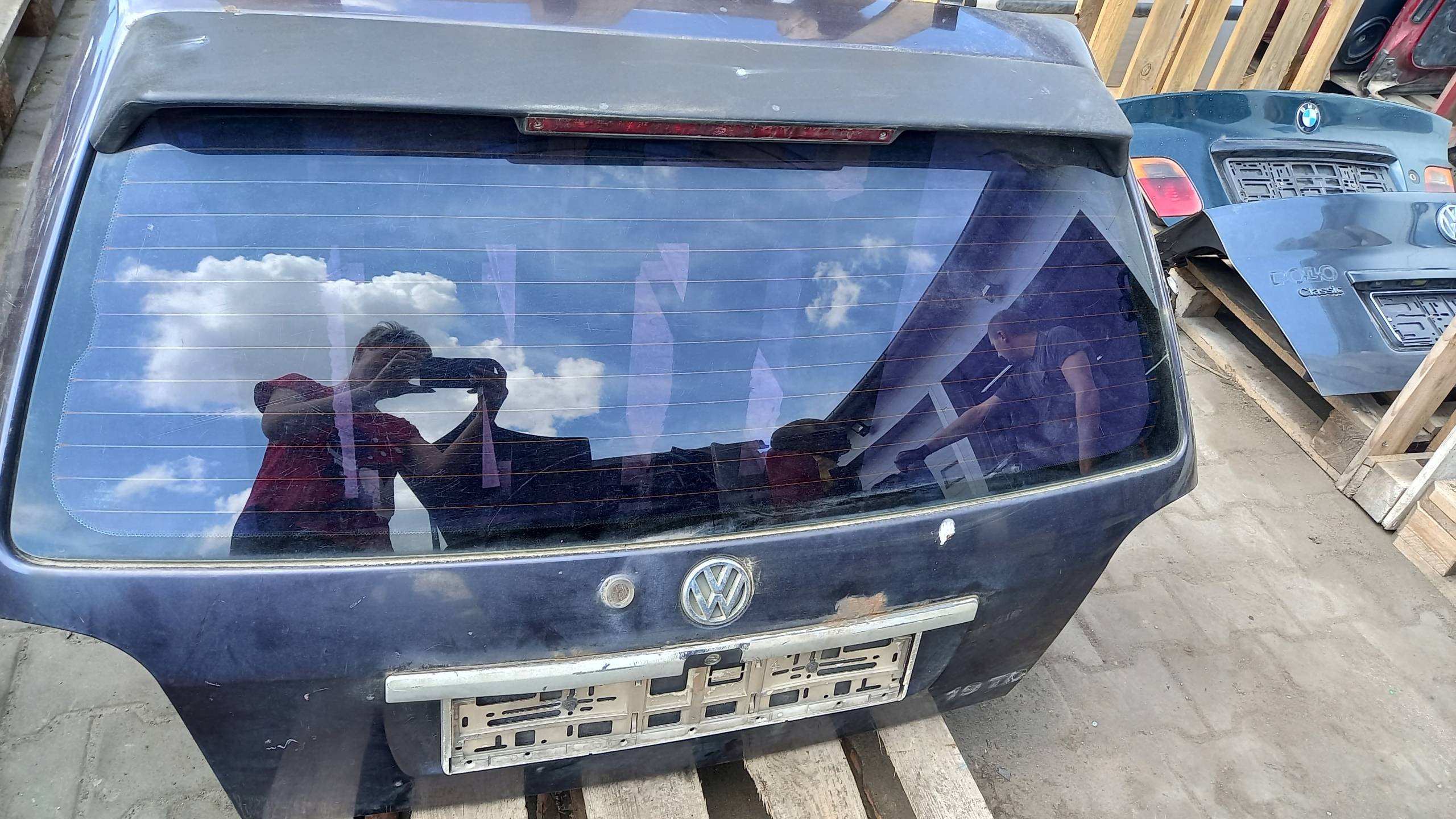 TYLNA KLAPA VW GOLF 94R Producent części Volkswagen OE