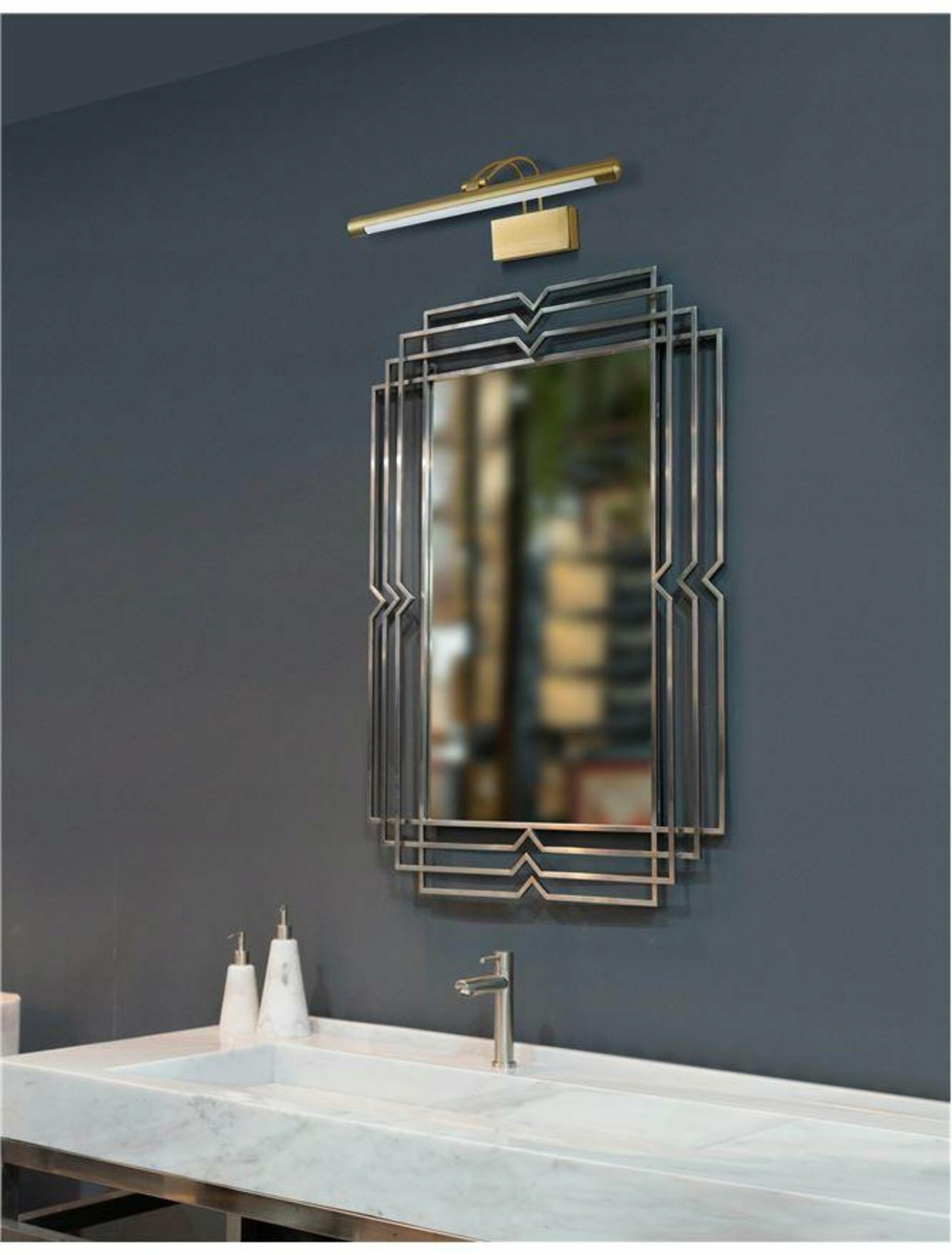 Nova Luce Mosadzné nástenné Led svetlo Tiffany pre dokonalé nasvietenie obrazov