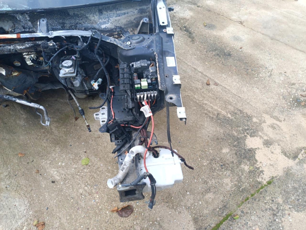 VW PASSAT B8 ĆWIARTKA PODŁUZNICA LEWA LC9X Numer katalogowy części 01