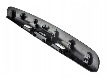 UCHWYT LISTWY TYLNEJ KLAPY DO NISSAN QASHQAI 06-13 Stan opakowania oryginalne