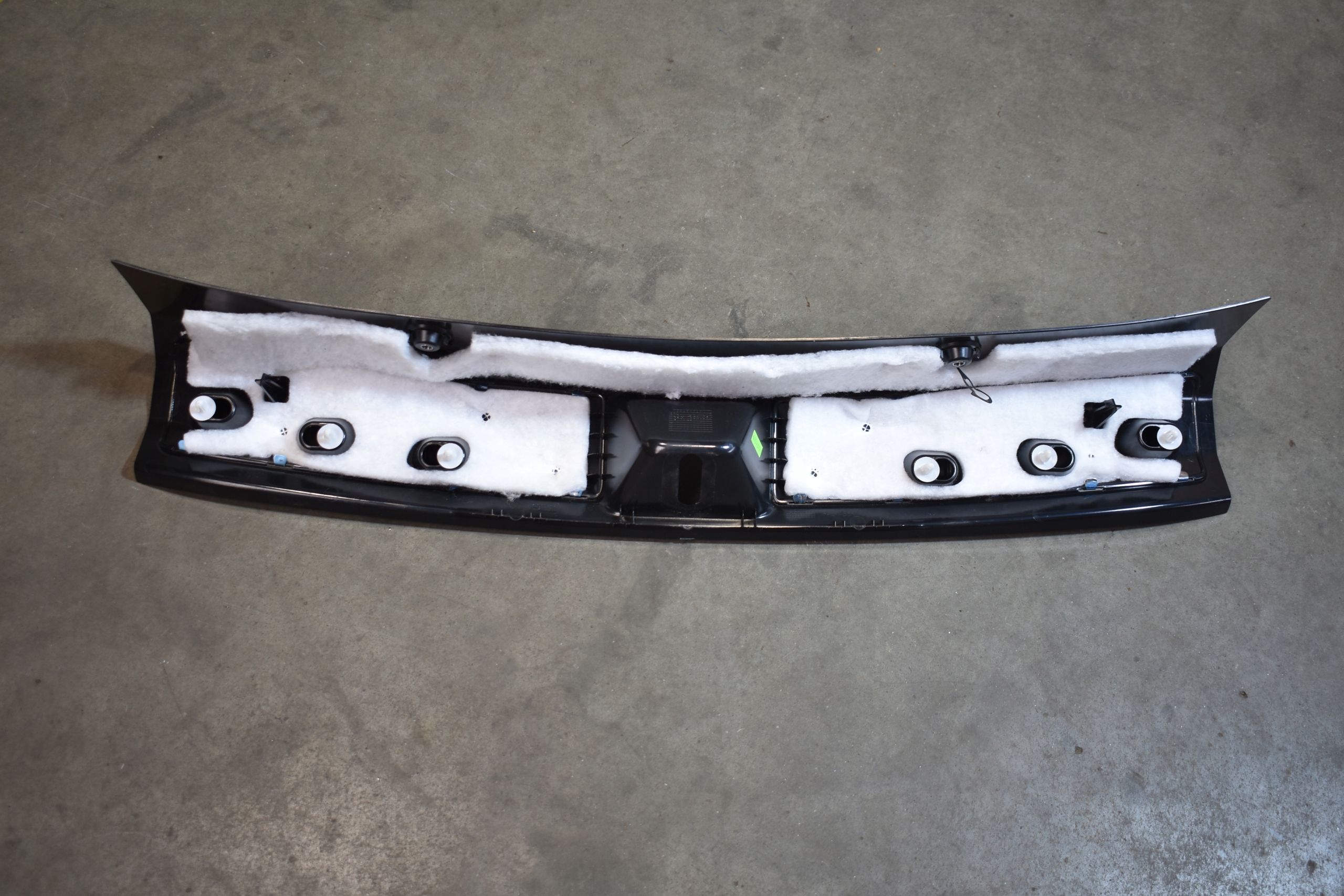 front panel cover rear part of the rear boot MERCEDES W167 COUPE 1