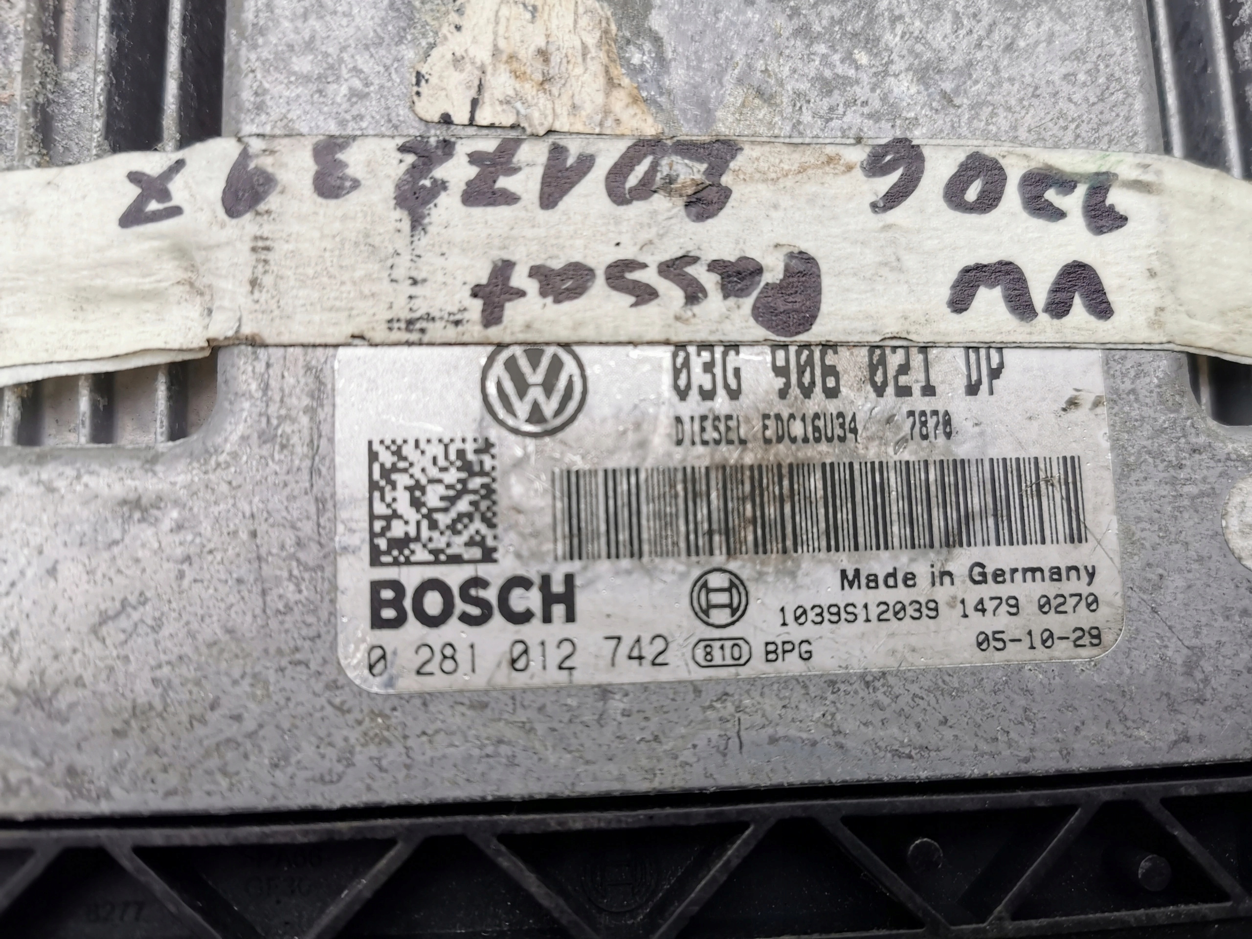 VW PASSAT 1.9TDI 0281012742 03G906021DP Computer E