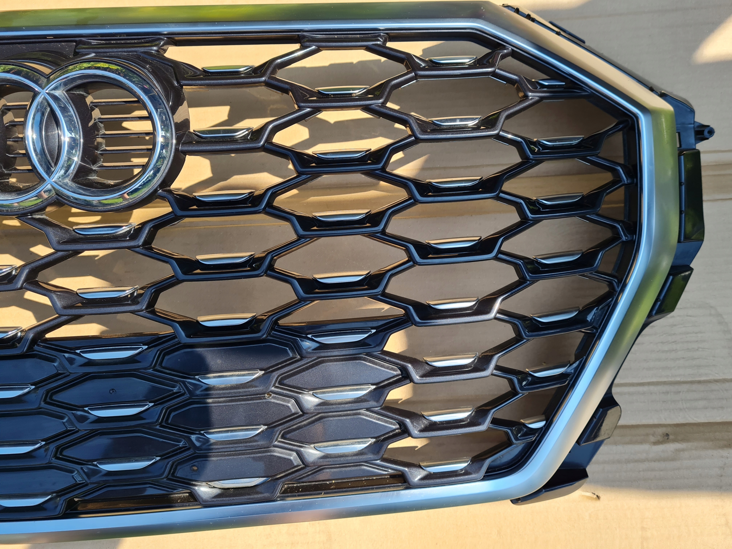 Audi Q3 Kühlergrill FRONTGRILL Kühlergitter 83F853651 - Thumbnail 6