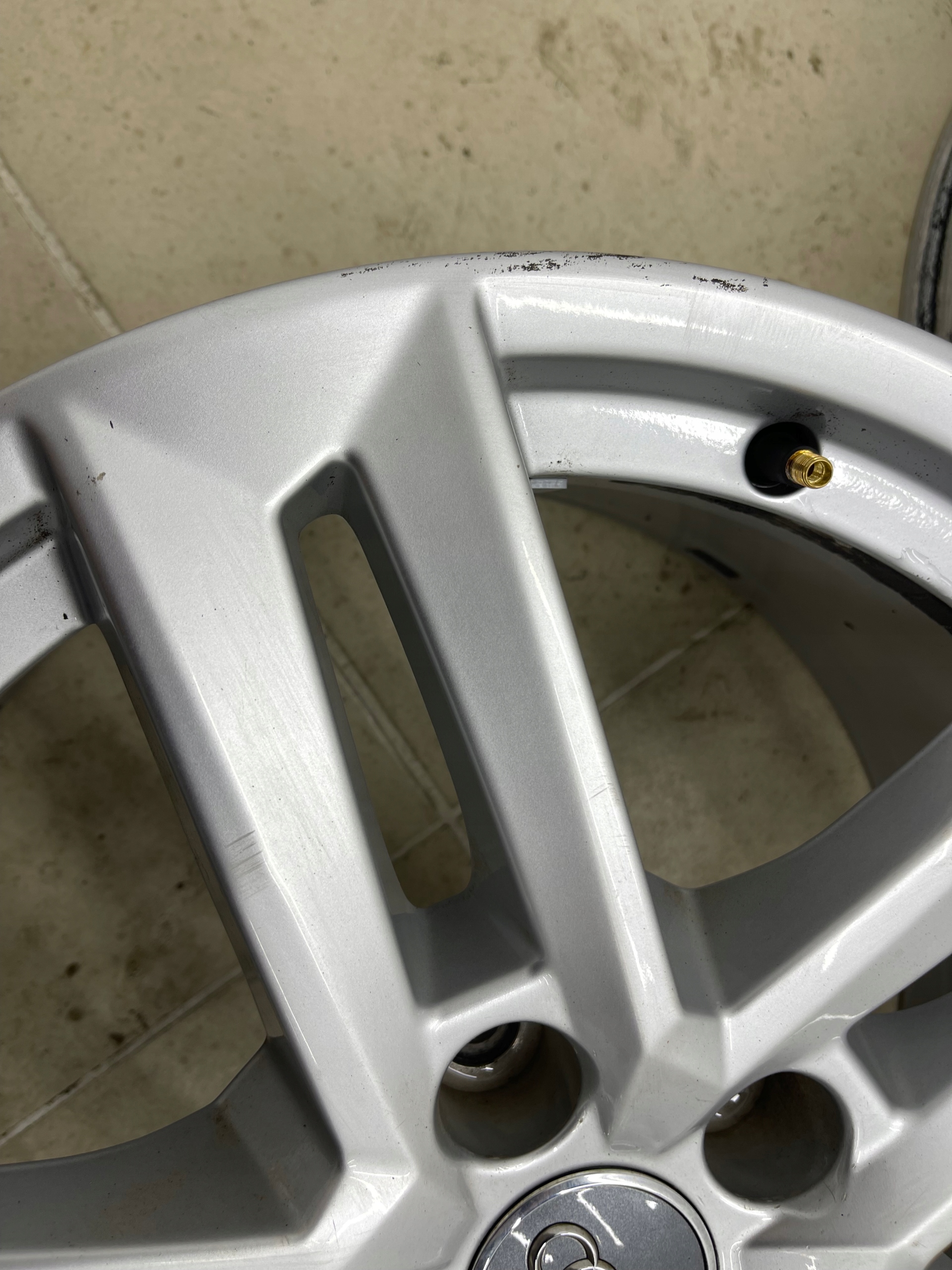 4×disc discs 17 CALI Audi OE AUDI A4 B9,Q5,A6 7.0" x 17" 5x112 ET 42