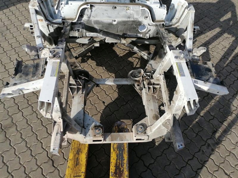 Audi R8 TYPE 42 V10 5.2 SPYDER панель 427813031TA