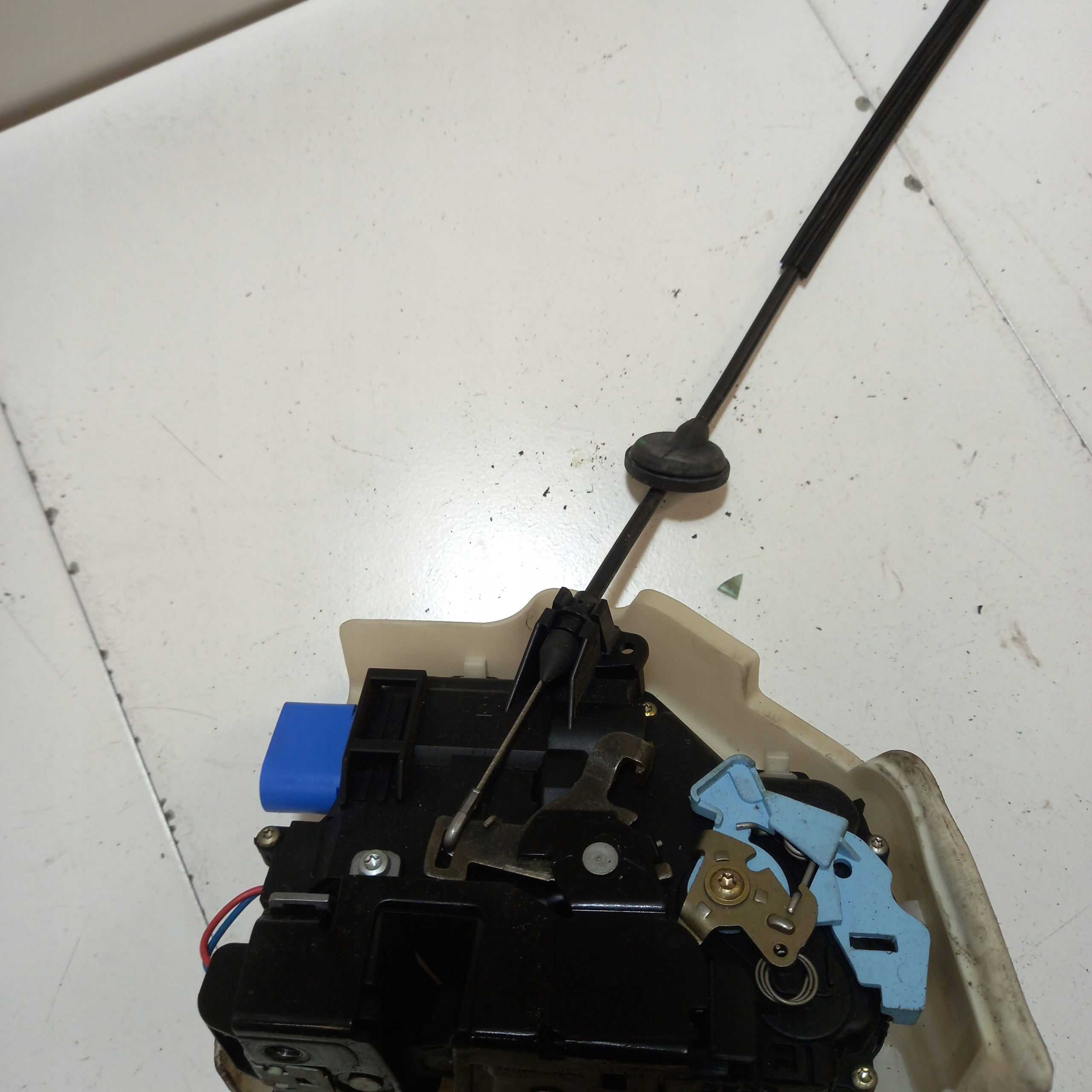 lock door right front VOLKSWAGEN GOLF 5