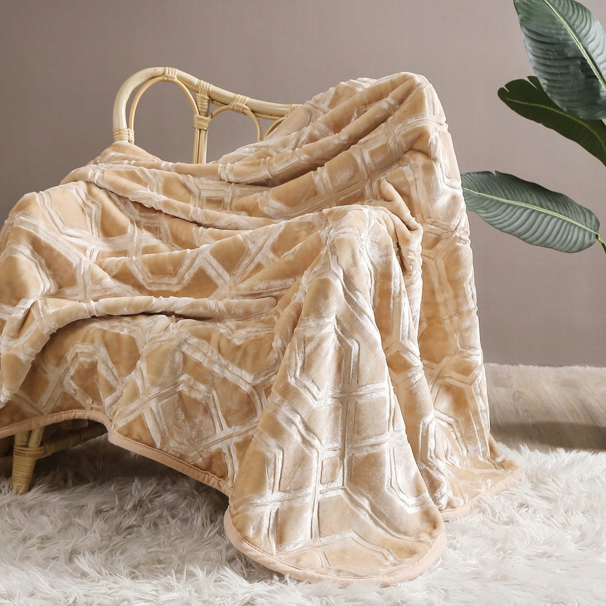 Koc Tłoczony 160x200 Akrylowy VITO beż Szerokość produktu 160 cm