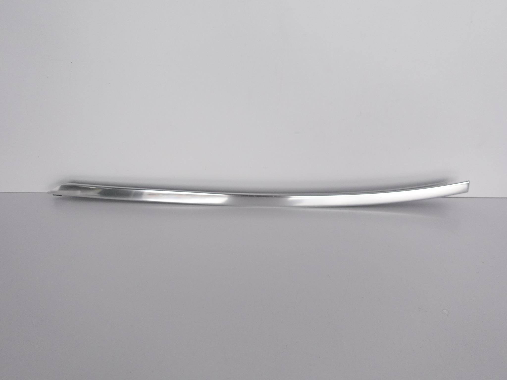 BMW 8 G14 LISTWA CHROM OZDOBNA PRZÓD PRAWA