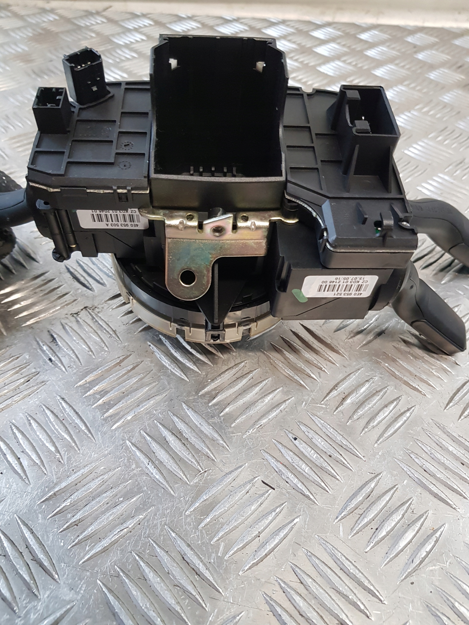 steering wheel levers and controls 4F0953549A + ring 4E0953541A AUDI A6 C6 05R- EU