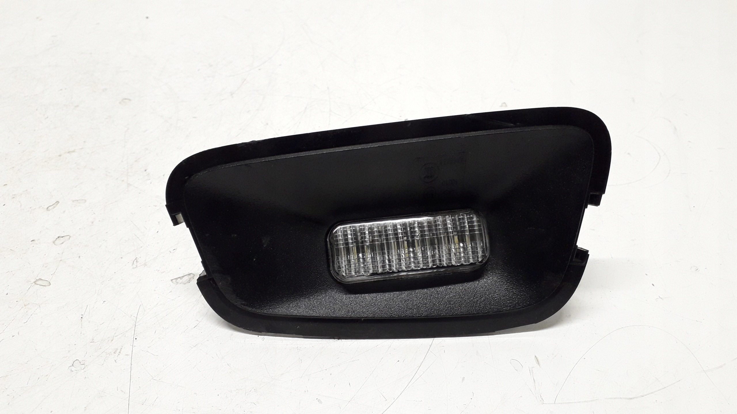 VOLVO FH4 LAMPA OBRYSOWA DACHOWA LED 82278930