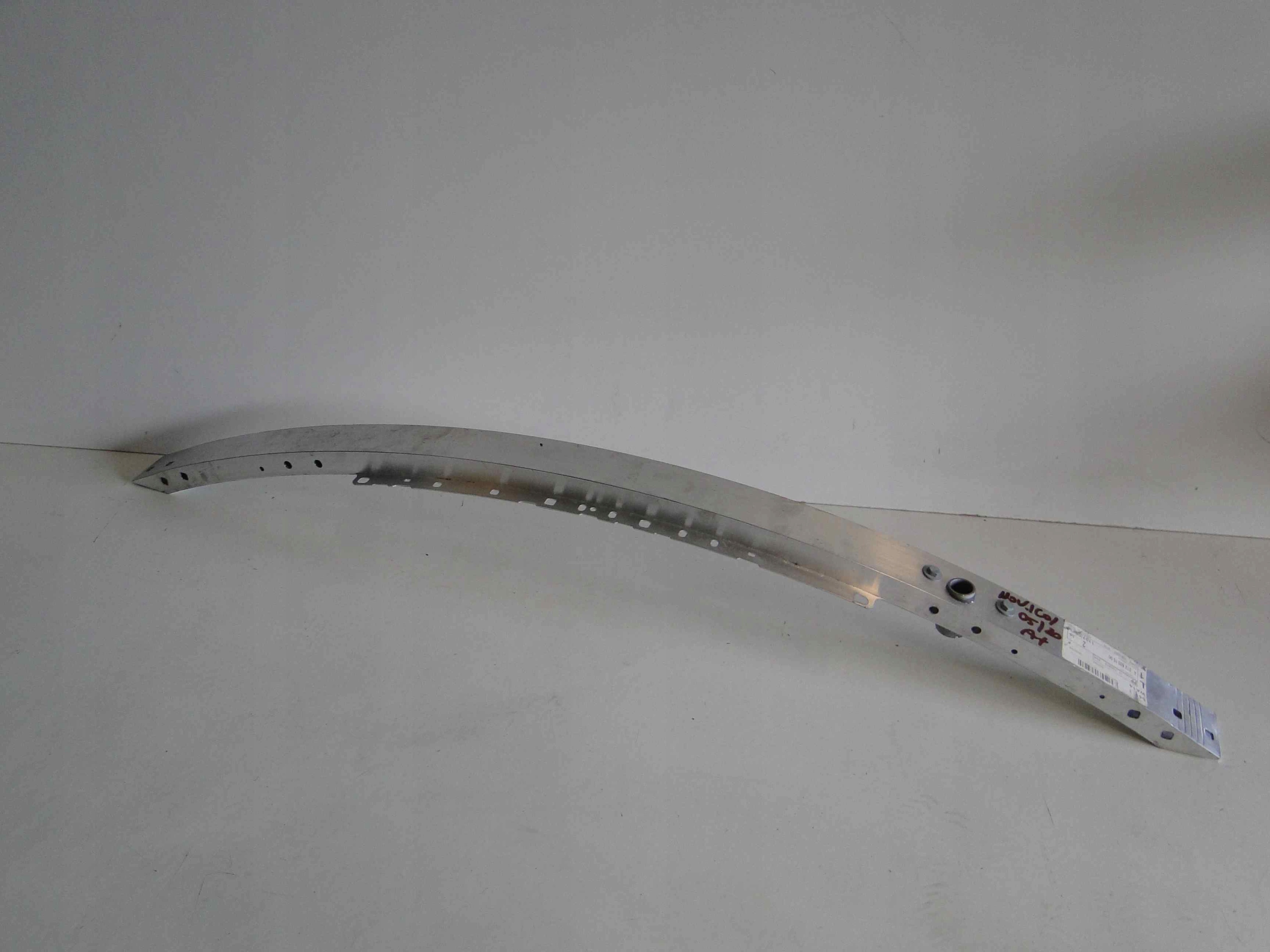 MERCEDES GLK X204 204 LIFT BELKA W ZDERZAK PRZEDNI Typ samochodu Samochody osobowe