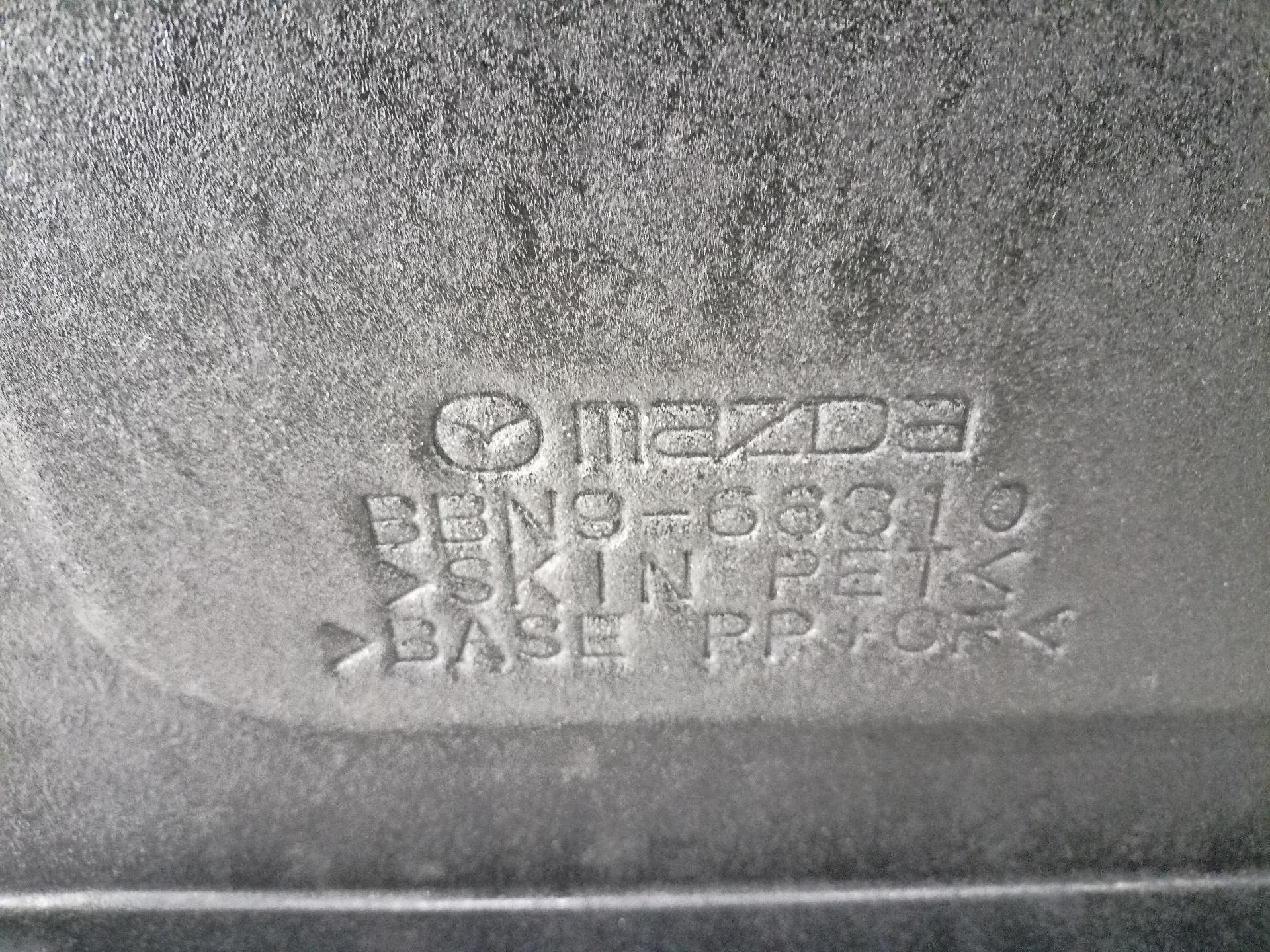 plato boot Mazda 3 2 BL 2010 BBN9-68310