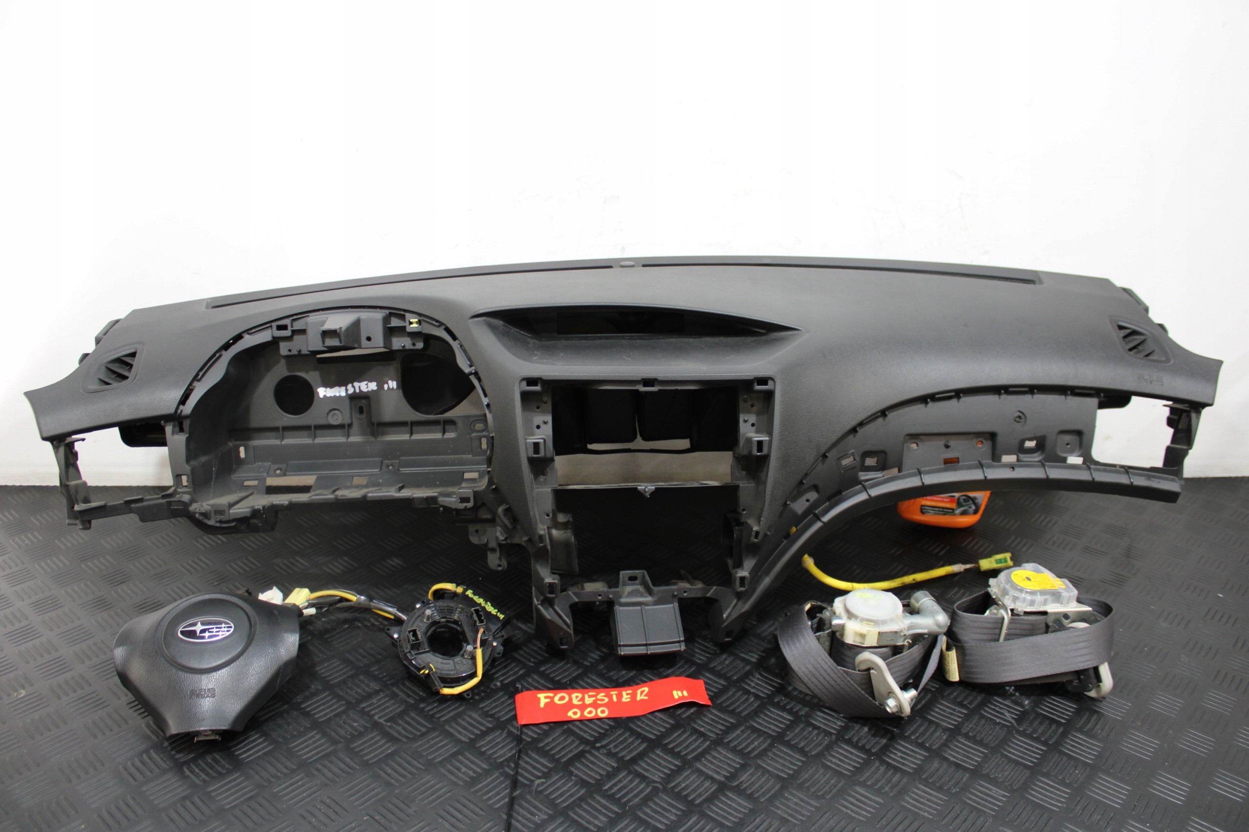 dashboard console airbag airbags SUBARU FORESTER III 3