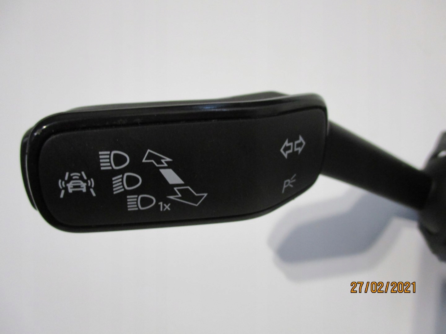 COMMODO ESSUIE GLACE 5Q0953521AH