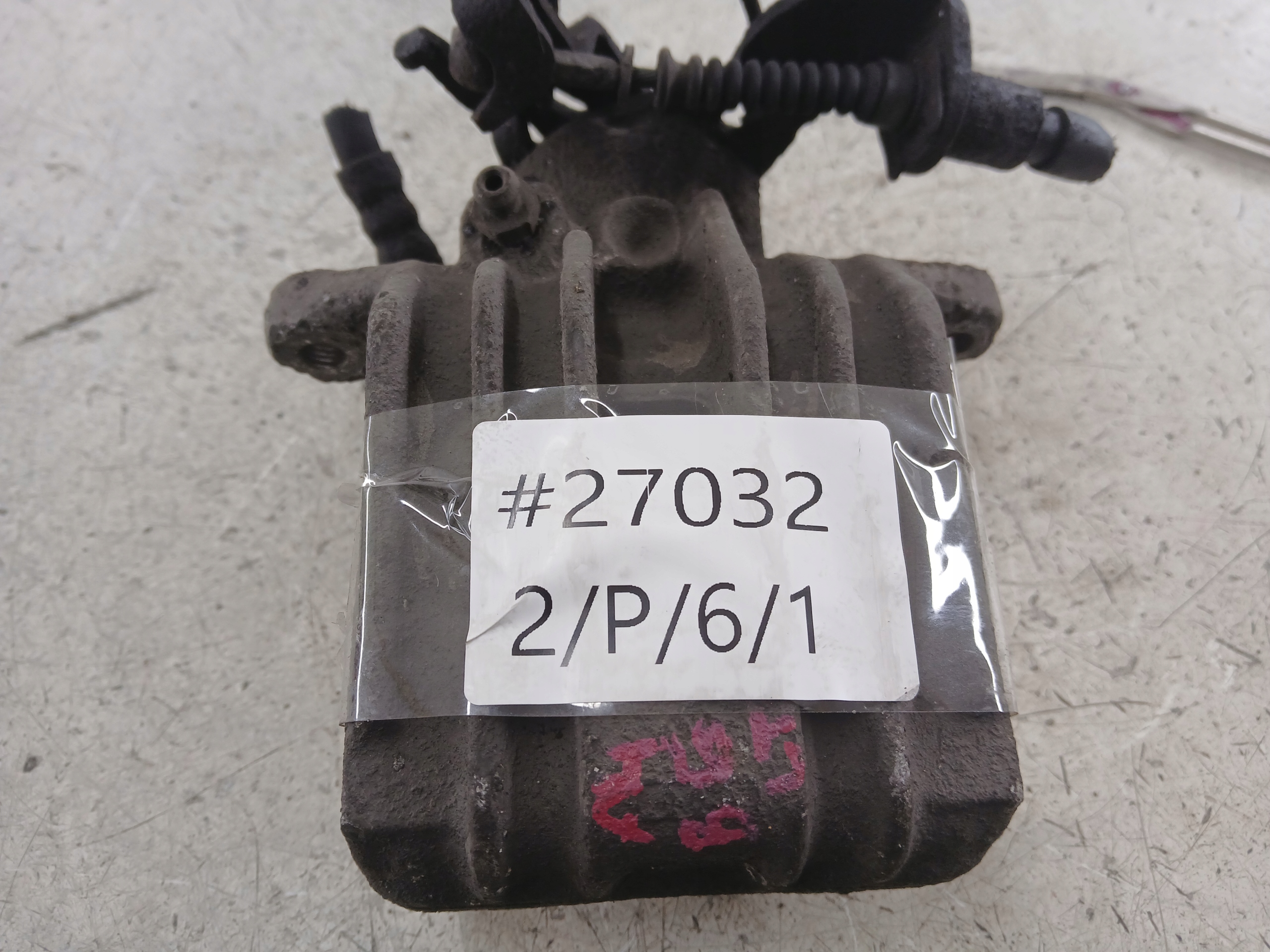 AUDI A4 B5 caliper brake left rear part