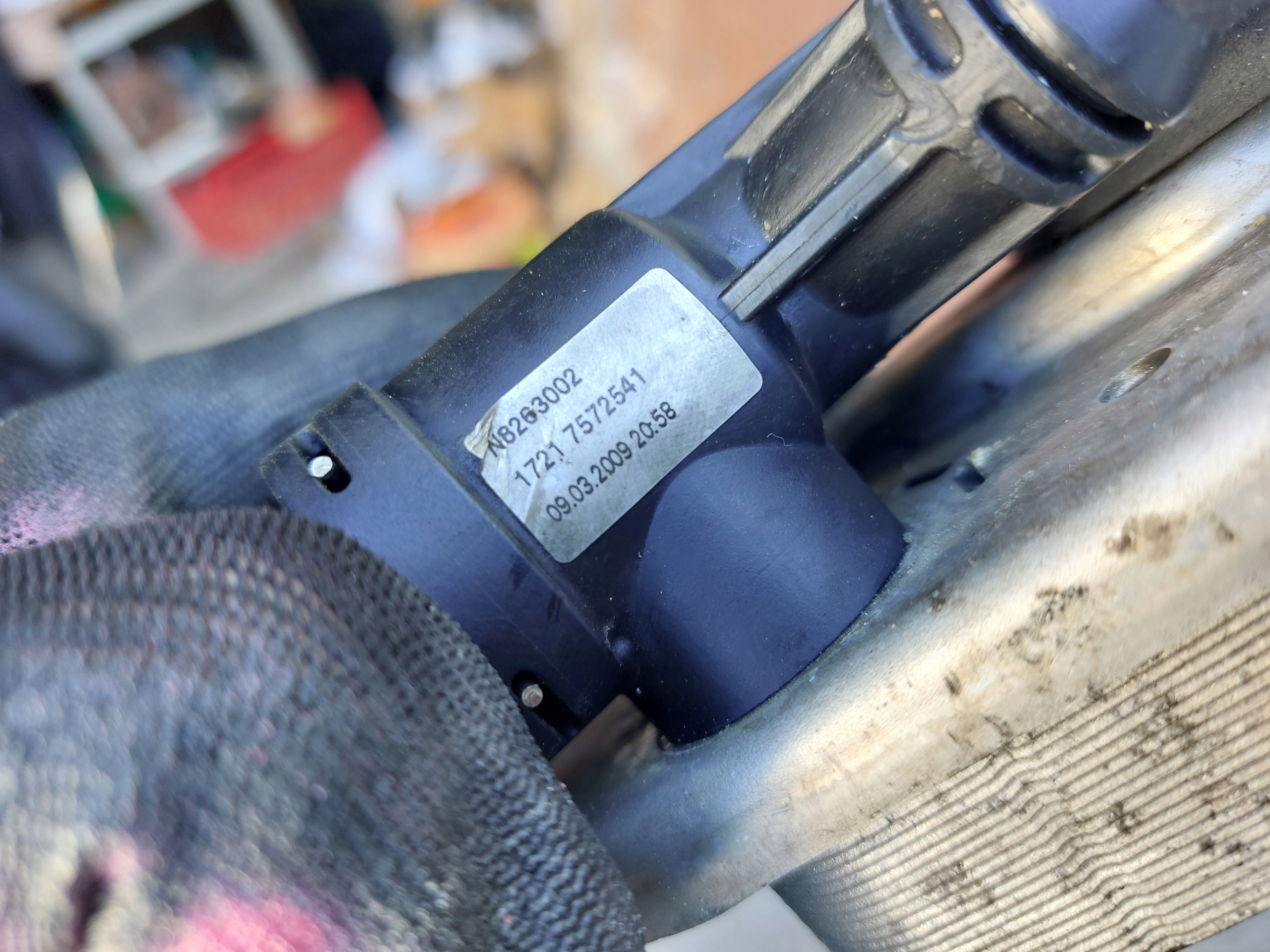 olaj hütö BMW F01 7572540