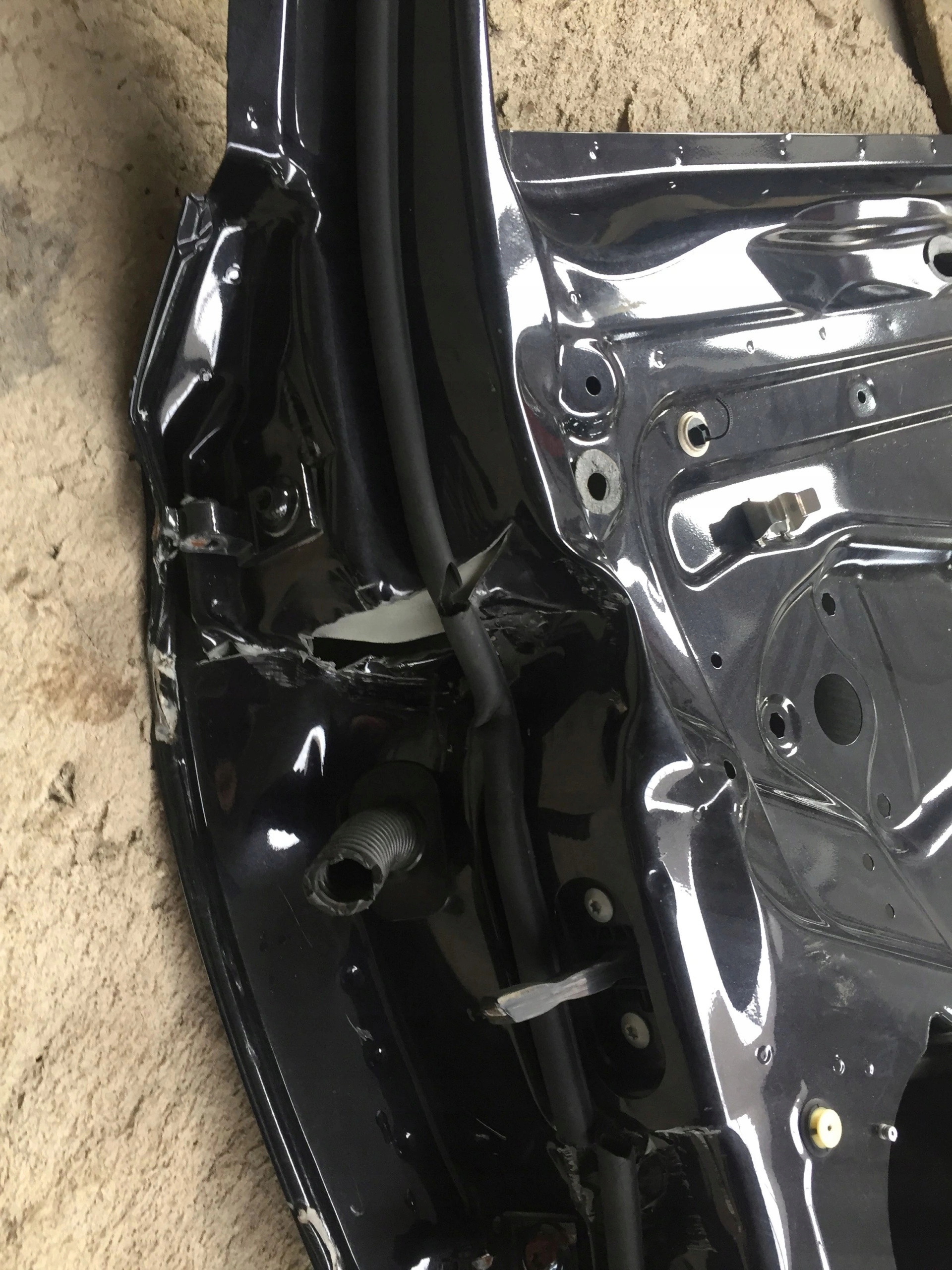 SKODA SUPERB III 16r HB DRZWI TYŁ TYLNE PRAWE Typ samochodu Samochody osobowe