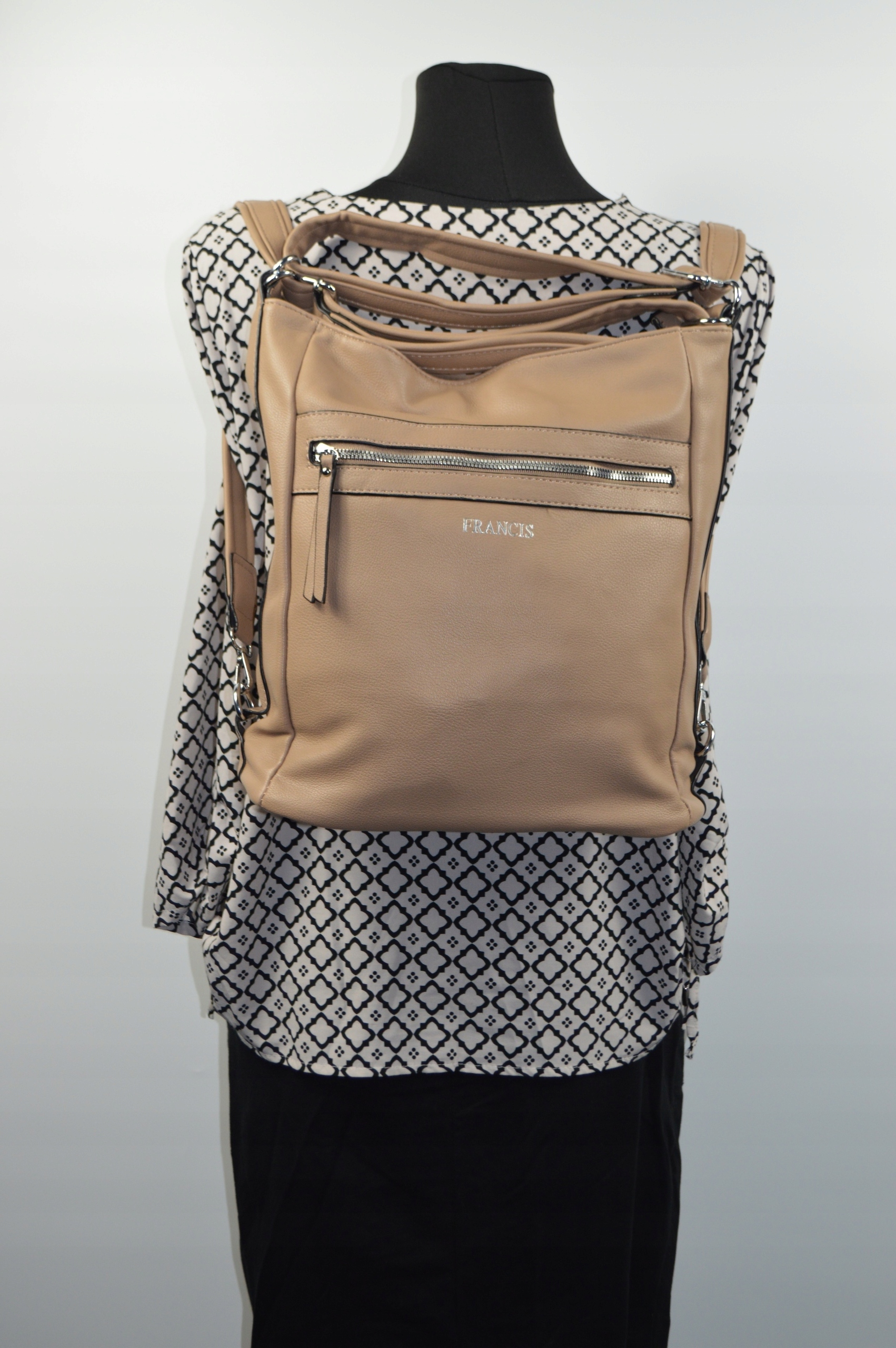 DUŻA POJEMNA TOREBKA DAMSKA LISTONOSZKA WOREK TORBO-PLECAK Styl miejski