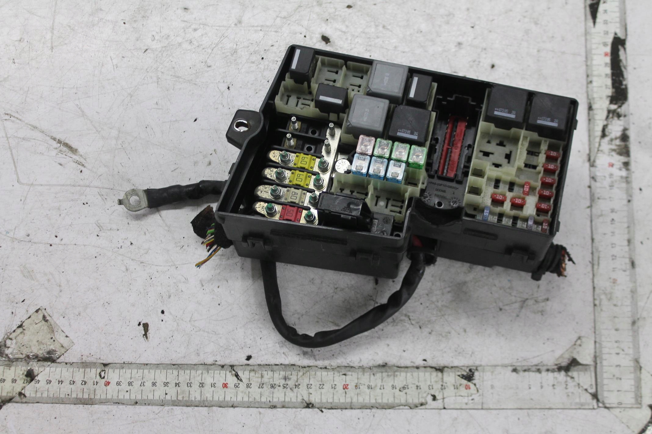 MODULE FUSIBLES 6M5T14K733 C-MAX 2.0B 06-10