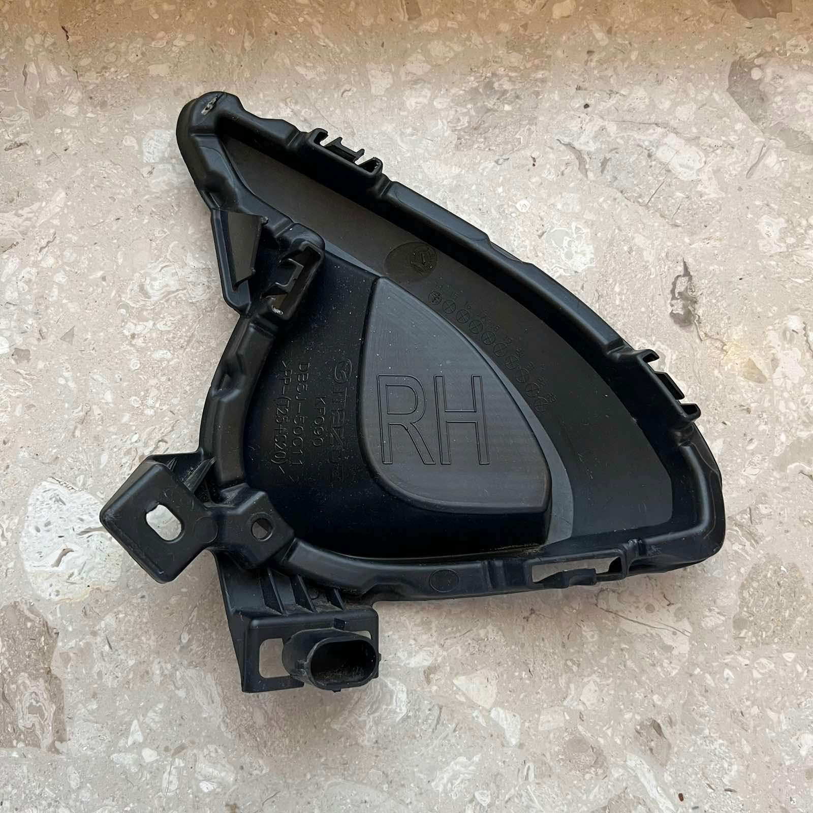MAZDA 2 DJ III 2015-2023 grid of a bumper right front DB5J-50C11