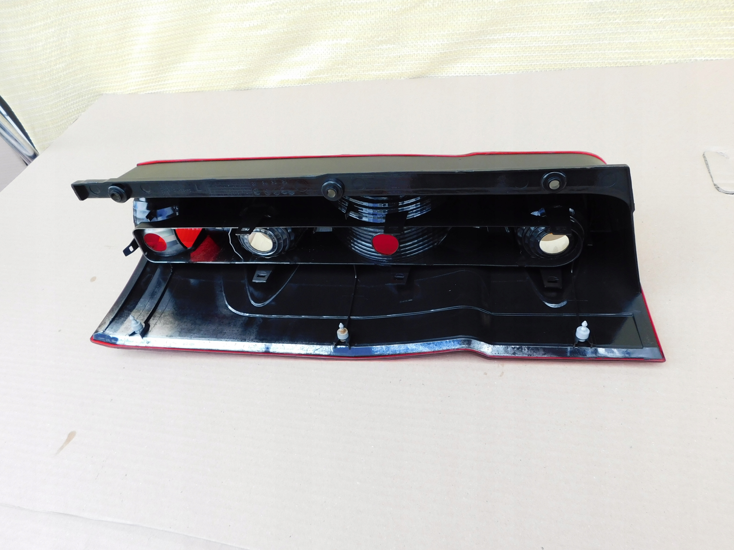 light rear left VW Crafter roczniki 2006-2016 replacement klosz