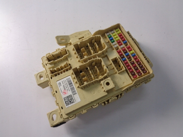 SKRZYNKA BEZPIECZNIKÓW KIA SPORTAGE V 2021-