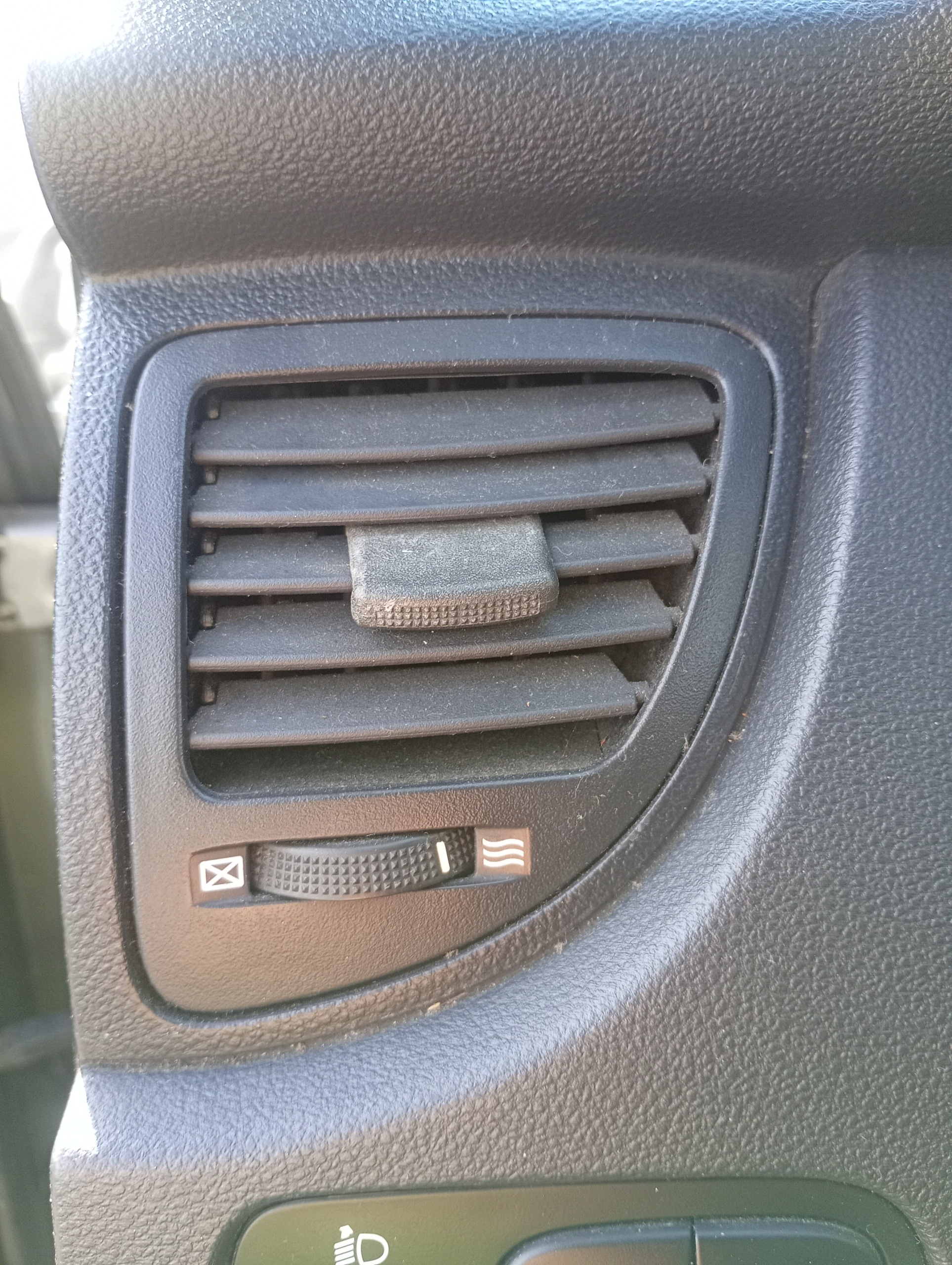 grid air conditioning devices air left driver´s Kia Sportage 2 II 04-10