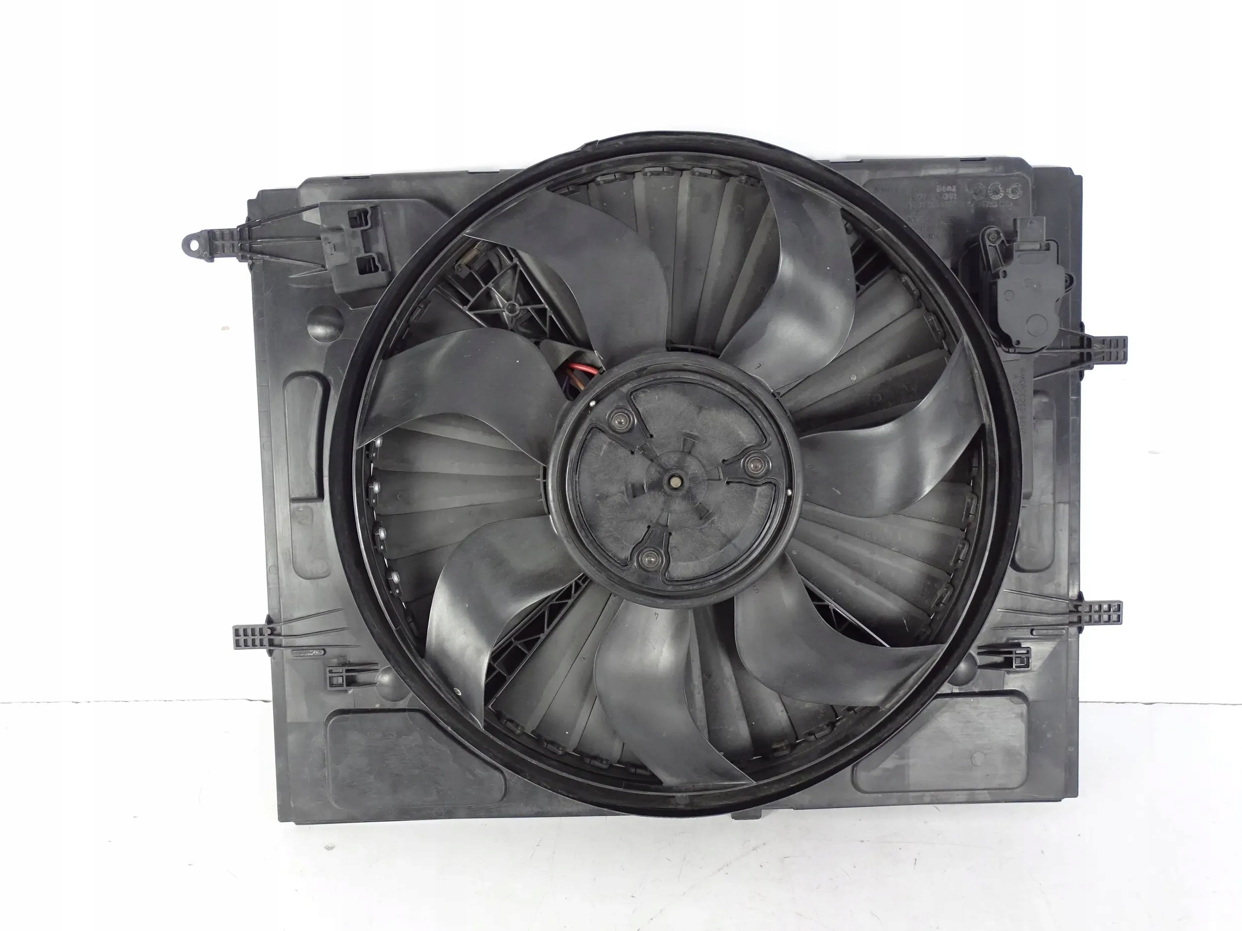 WIATRAK WENTYLATOR MERCEDES E-KLASA 213 GLC 253 C-KLASA 205