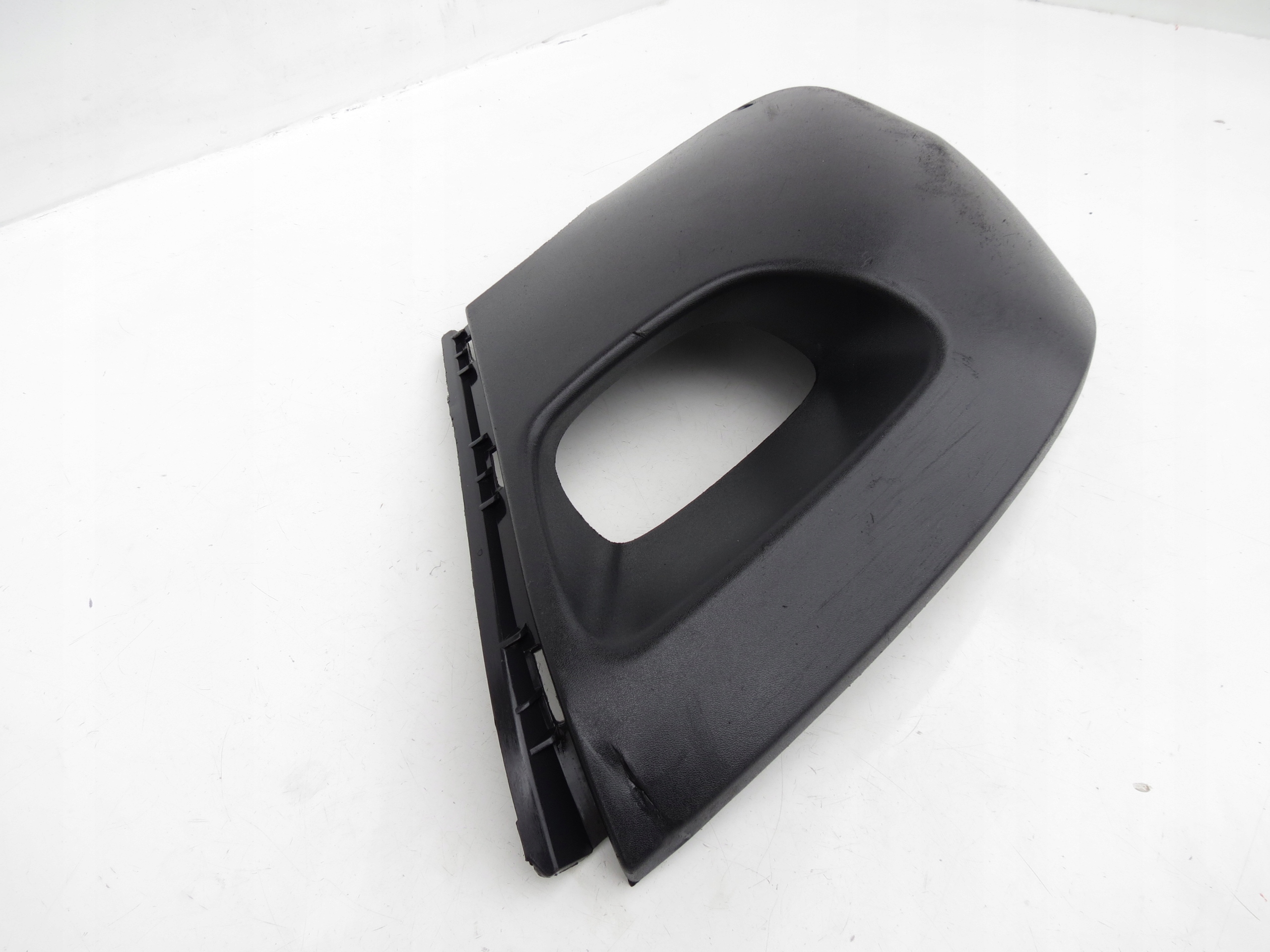 corner side of a bumper right front front 30678951 VOLVO XC90 and
