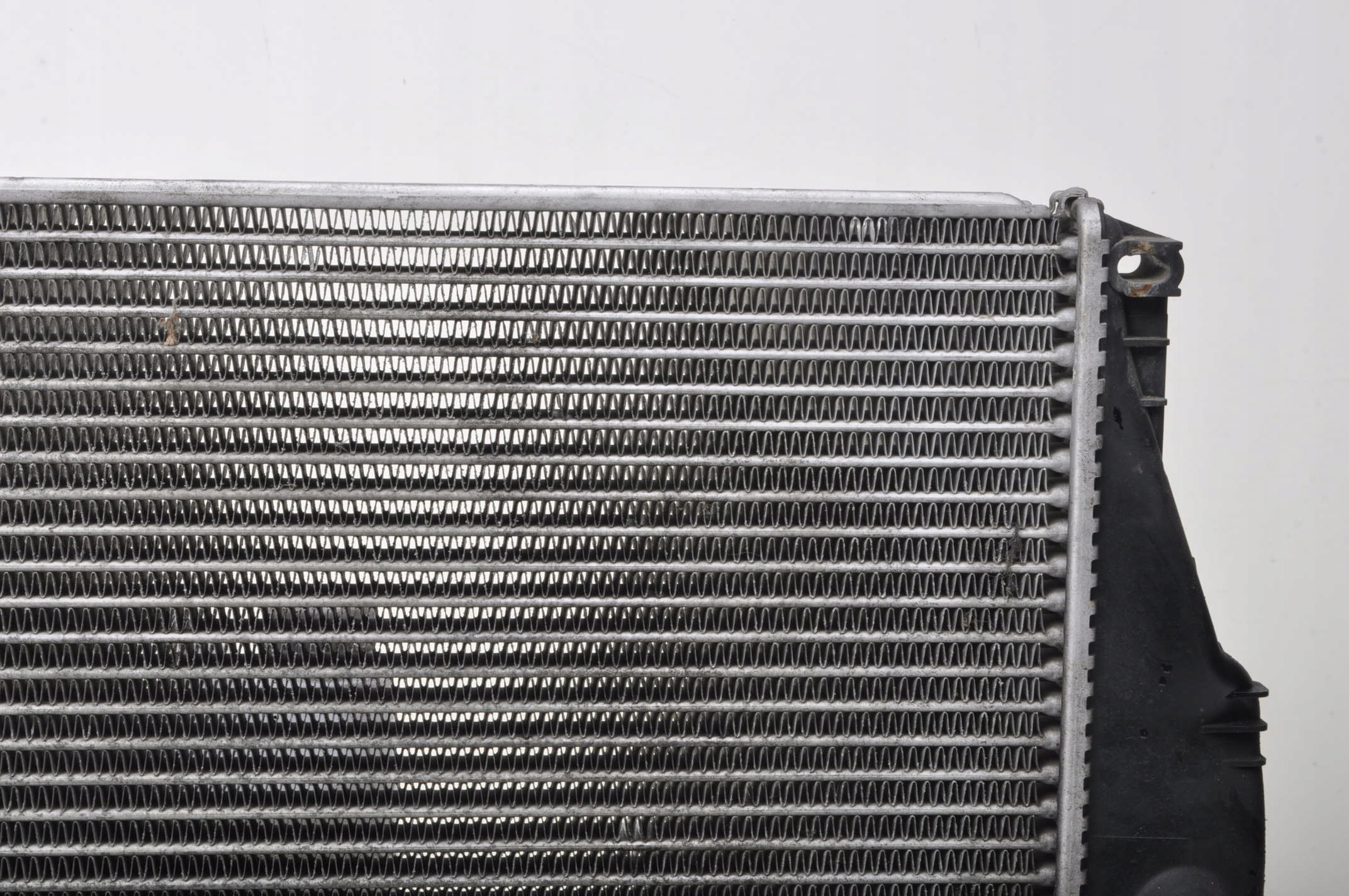 VOLVO S60 V70 R 2.5T CHŁODNICA INTERCOOLER 8683169 Producent części Volvo OE