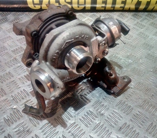 AUDI A4 B8 A5 Q5 LIFT TURBOSPRĘŻARKA 2.0 TDI 177