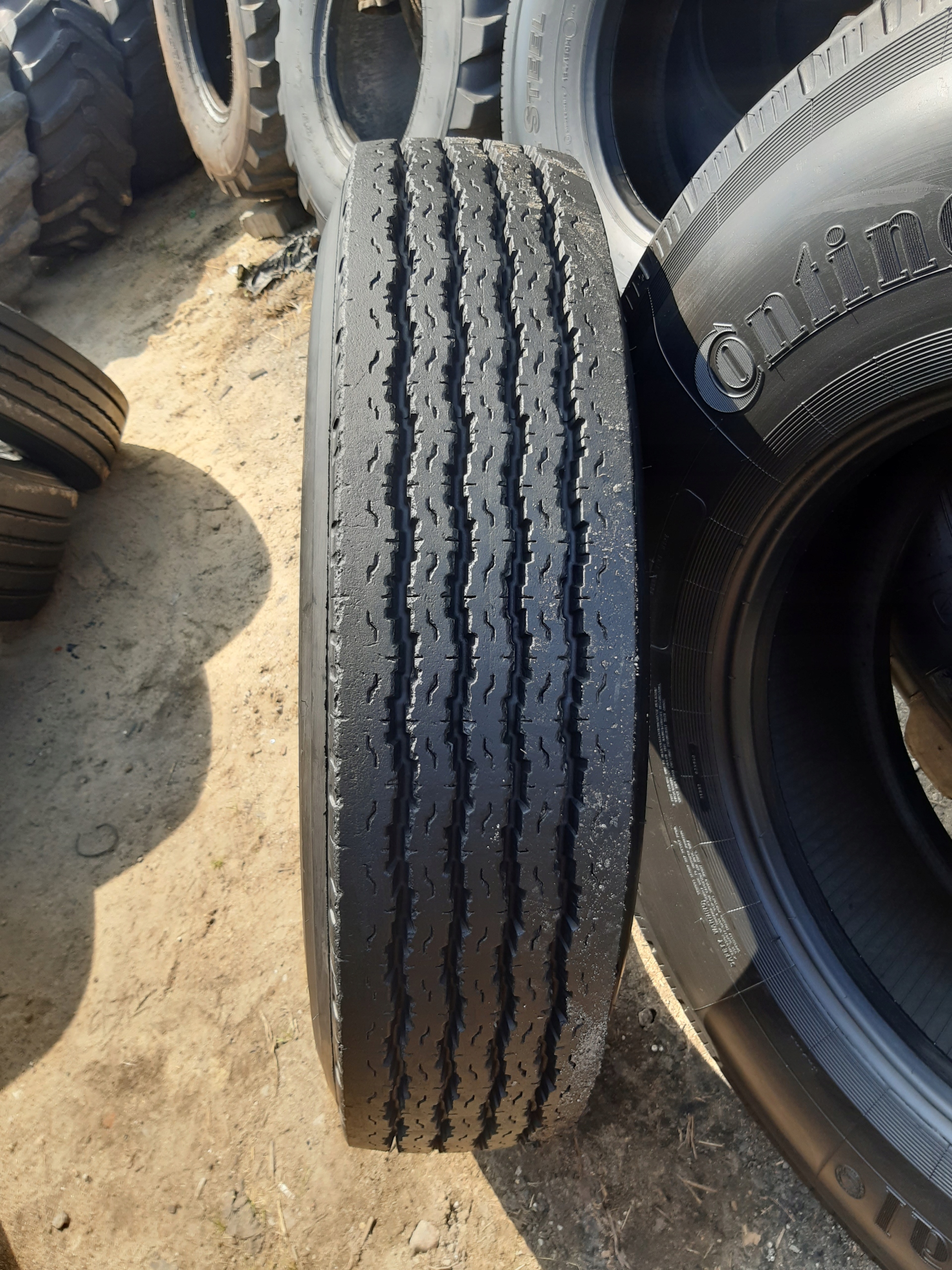 10R22.5 Goodyear G159 przód