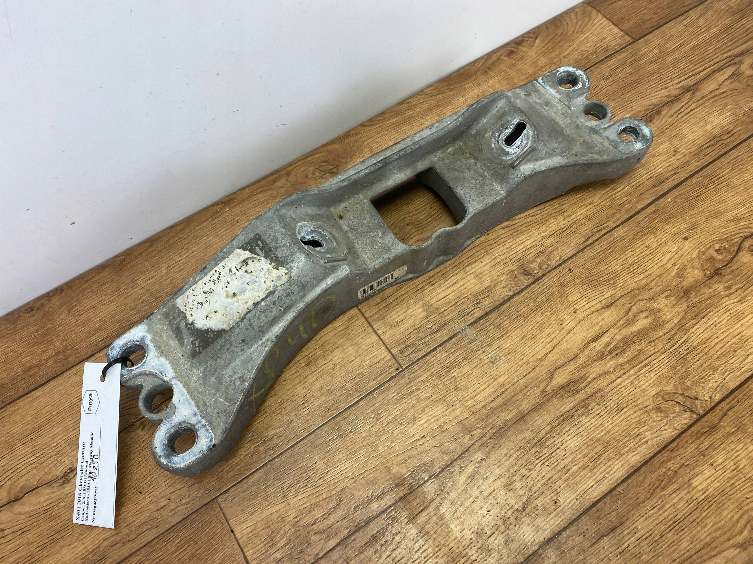 gearbox mount Chevrolet Camaro 2016+