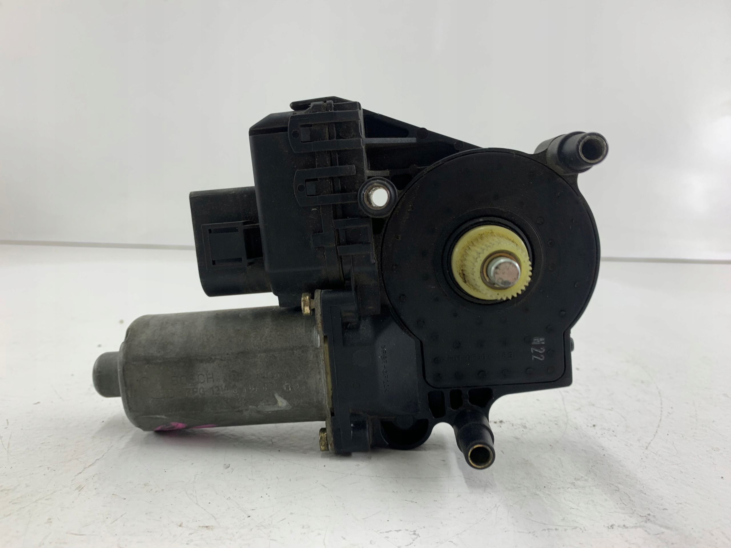 AUDI A6 C5 mini motor windows right rear part 0130821785
