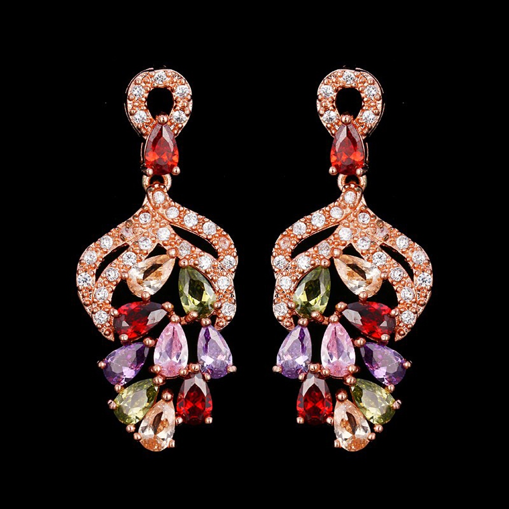 

Efektowne długie kolczyki Swarovski Multicolor 14k