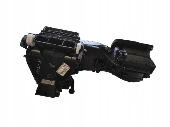 AUDI A3 8P LIFT 08- NAGRZEWNICA 8P1820003Q