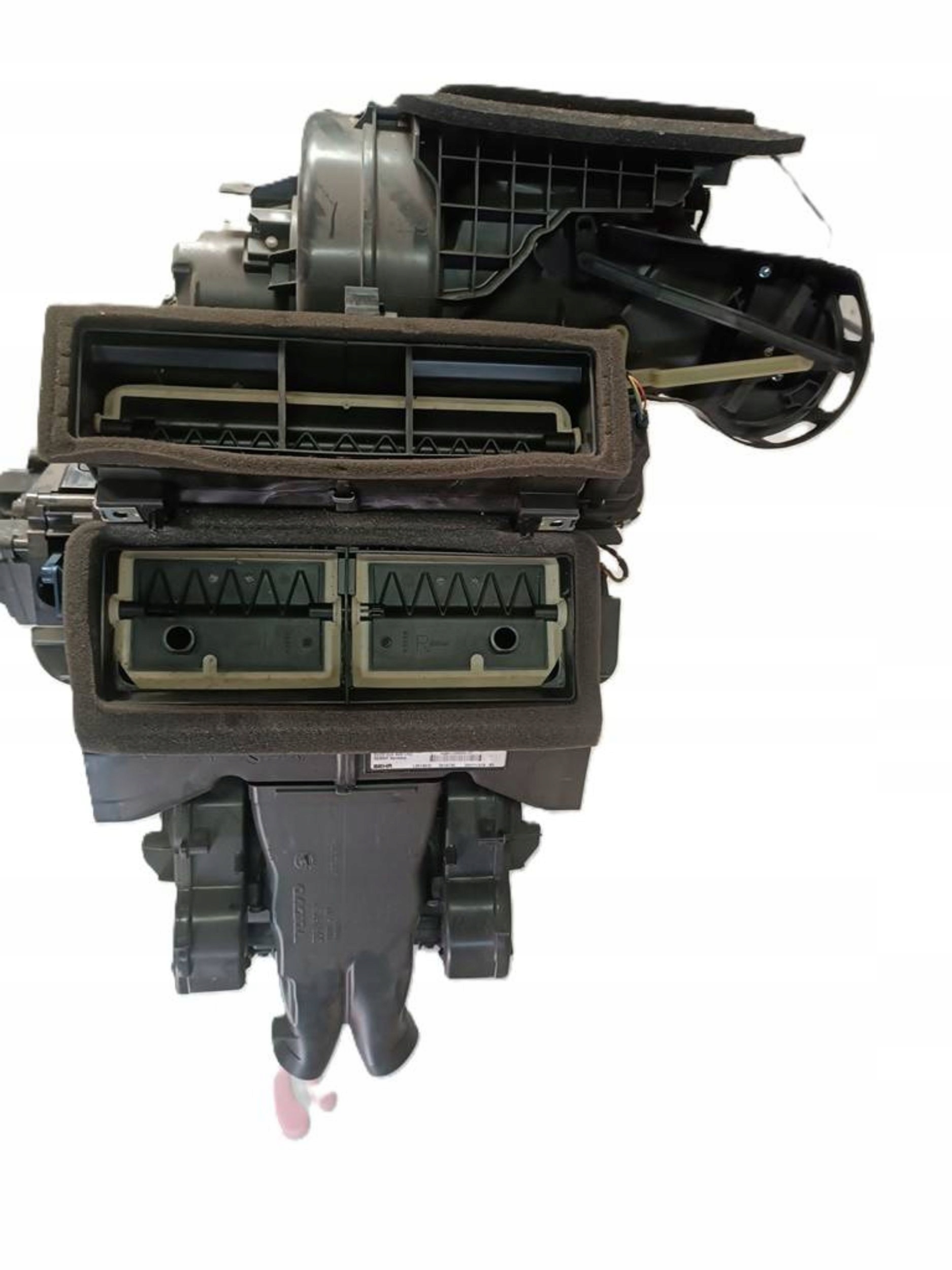 volvo XC70 II 2009 V70 III радиатор отопителя европа