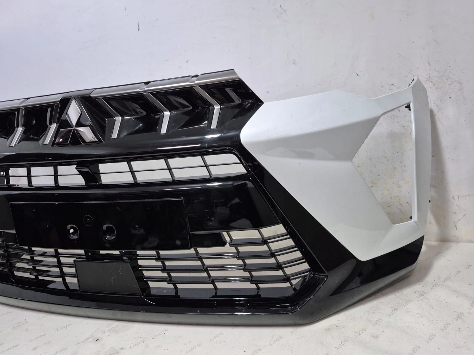 MITSUBISHI ASX II LIFT 24- bumper front front grill 622541496R