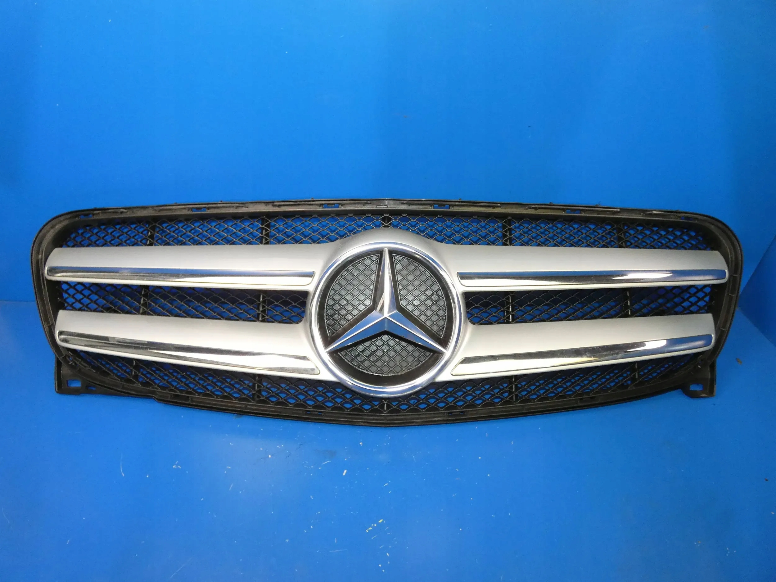 Mercedes GLA W156 X156 GRILL ATRAPA ZDERZAKA AMG