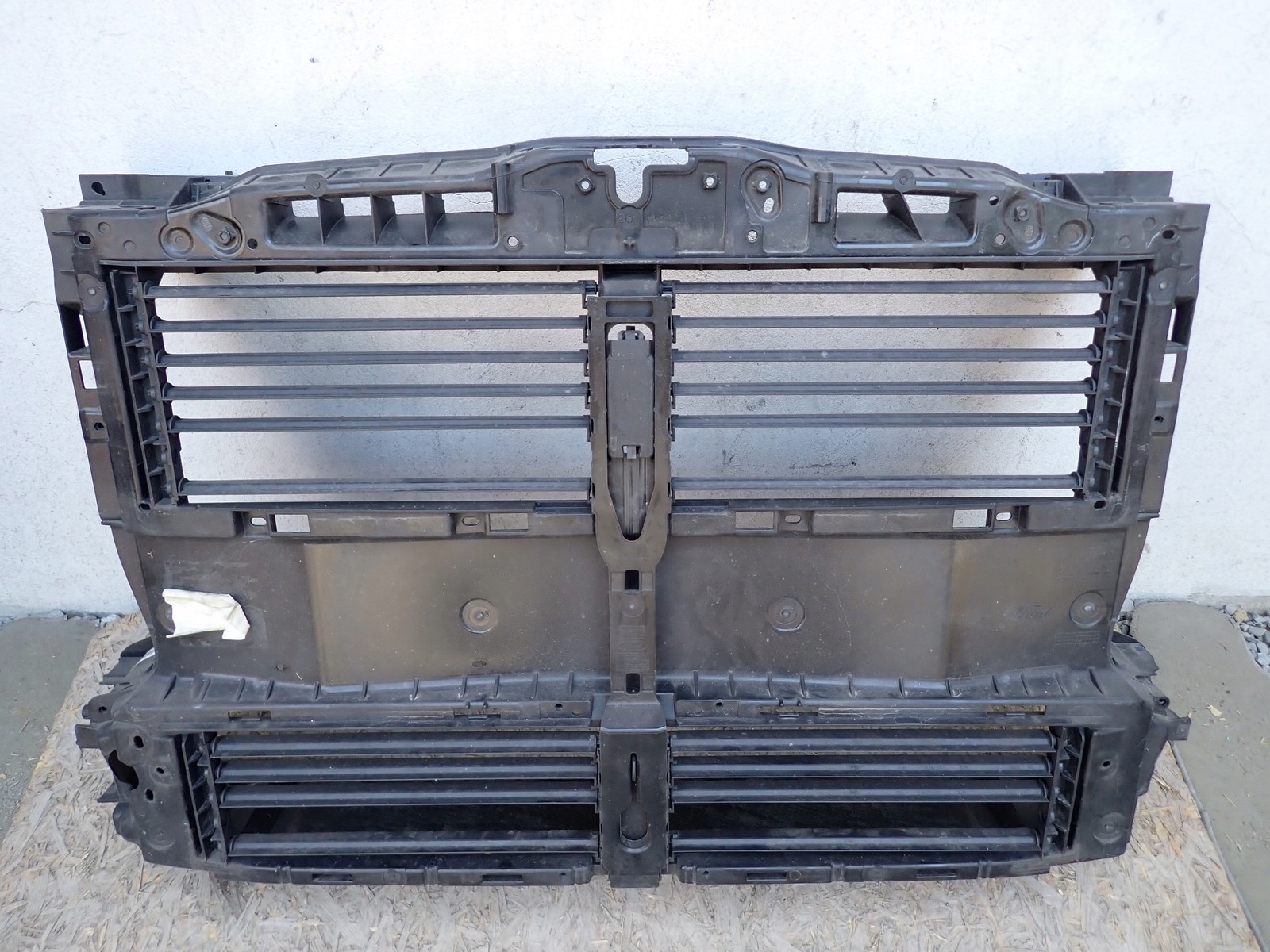 support panel for radiators pillar iron FORD KUGA MK3 III DFK 2019- 2415126