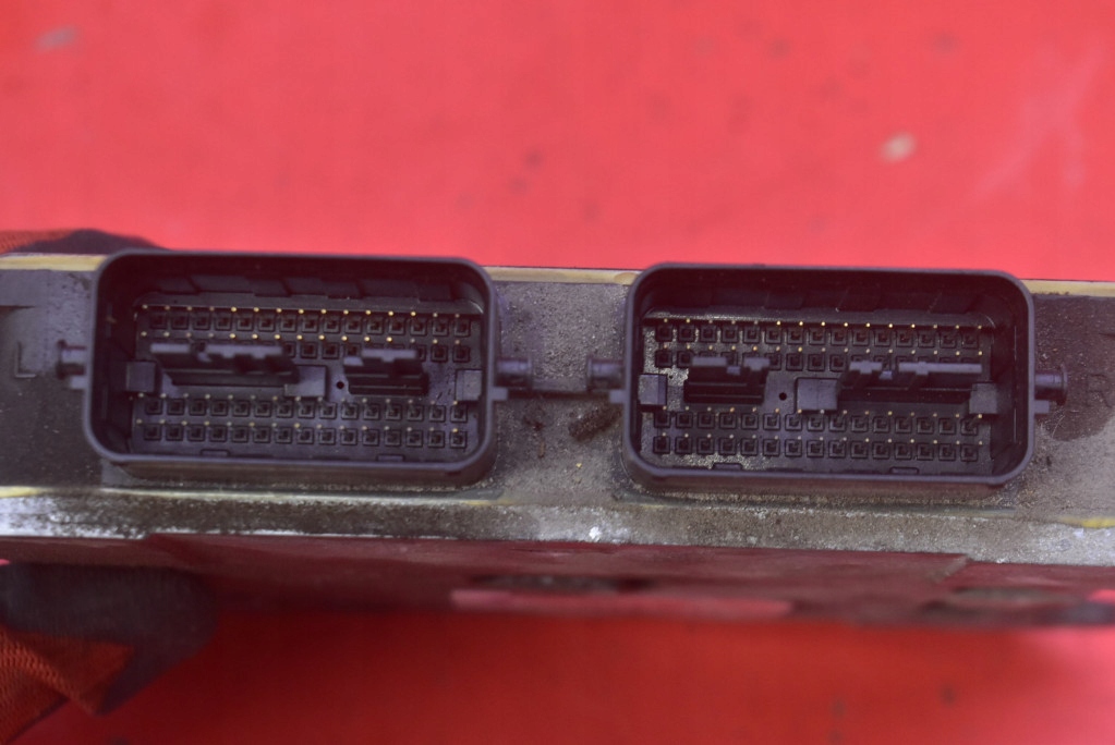 control unit LFD718881 E6T53975H1 MAZDA 5 V 05-08
