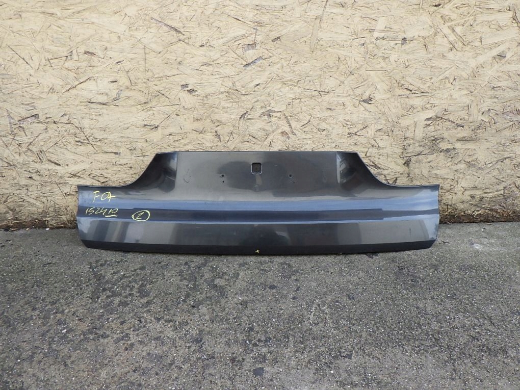 BMW 5 GT F07 cap bonnet moulding