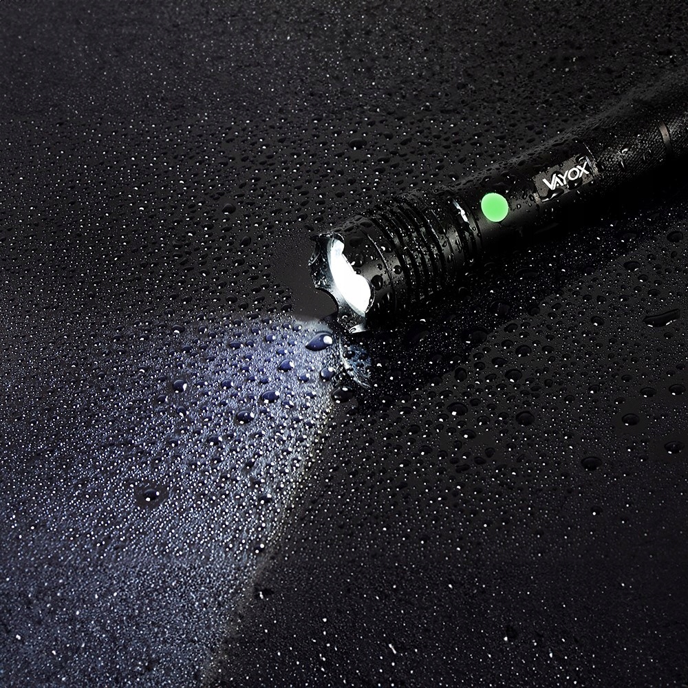 BARDZO MOCNA LATARKA TAKTYCZNA LED IPX AKUMULATOROWA USB-C SZPERACZ ZOOM Źródło światła LED