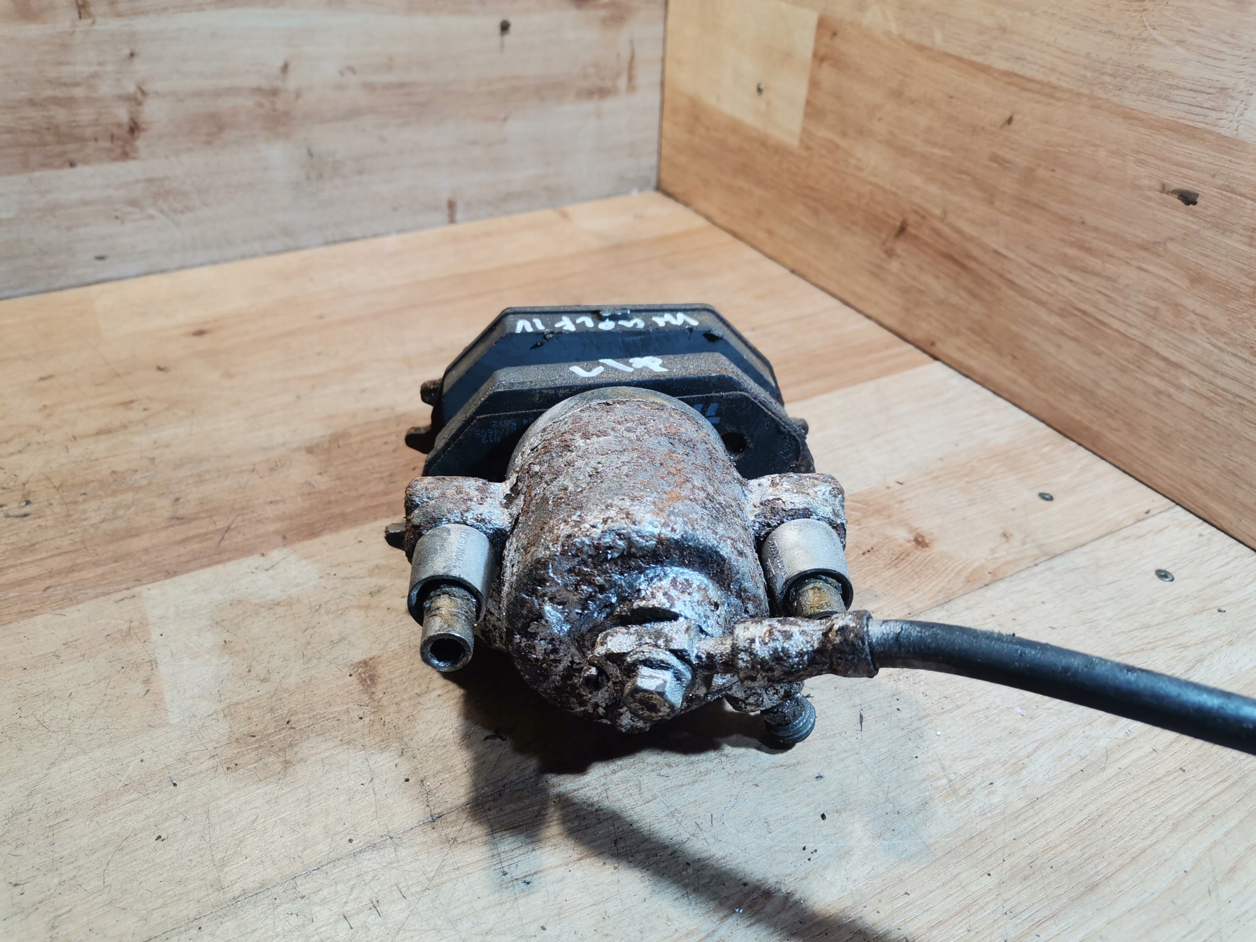 caliper brake left front VW GOLF IV