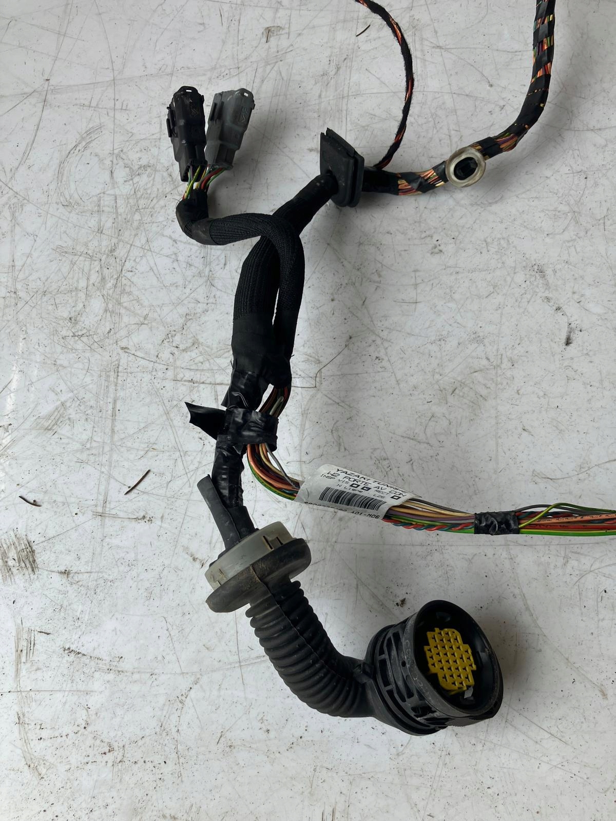 bundle door 508 left front KEYLESS 9808735480