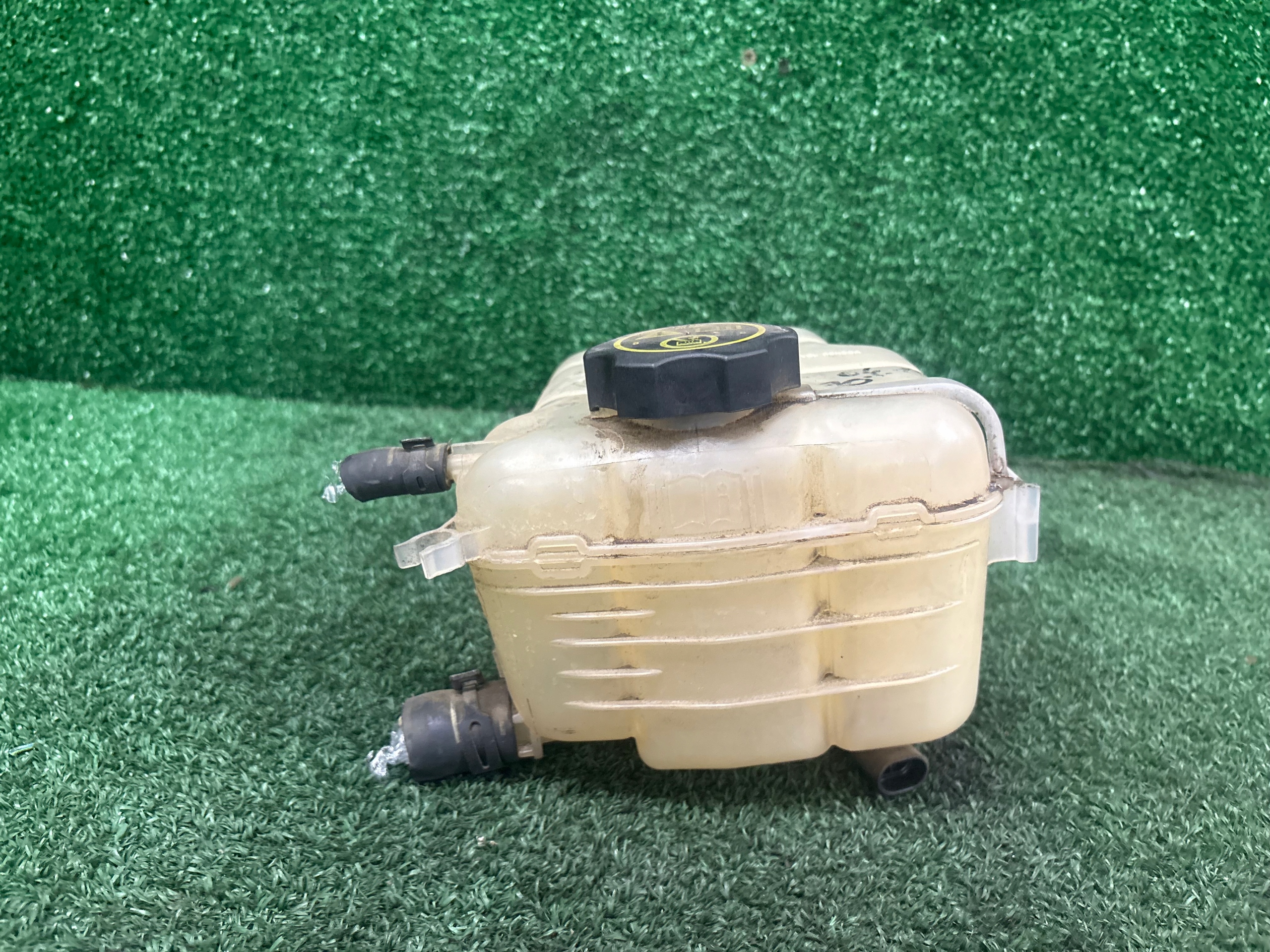 Réservoir eau OPEL ASTRA J 13393368