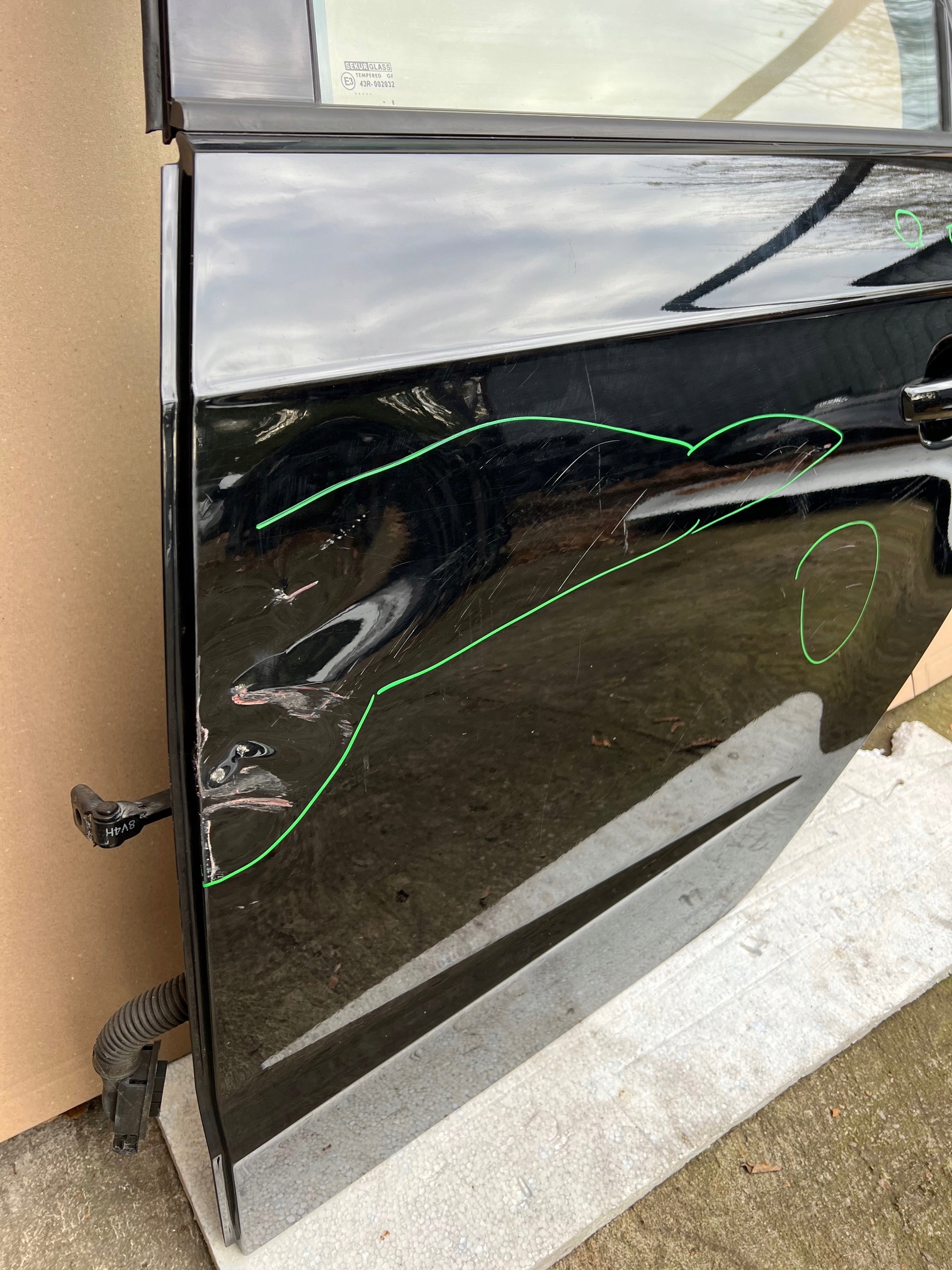 AUDI A3 8V 5D SPORTBACK door left rear. left rear part LY9B